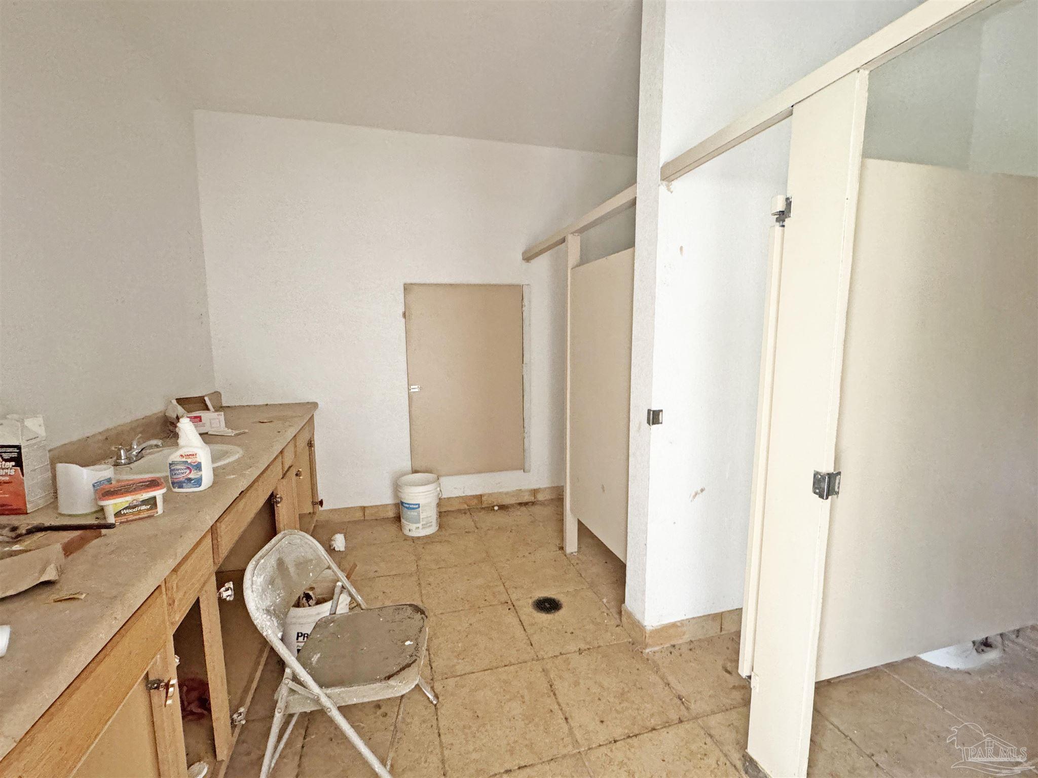 1512 W 13th Pl