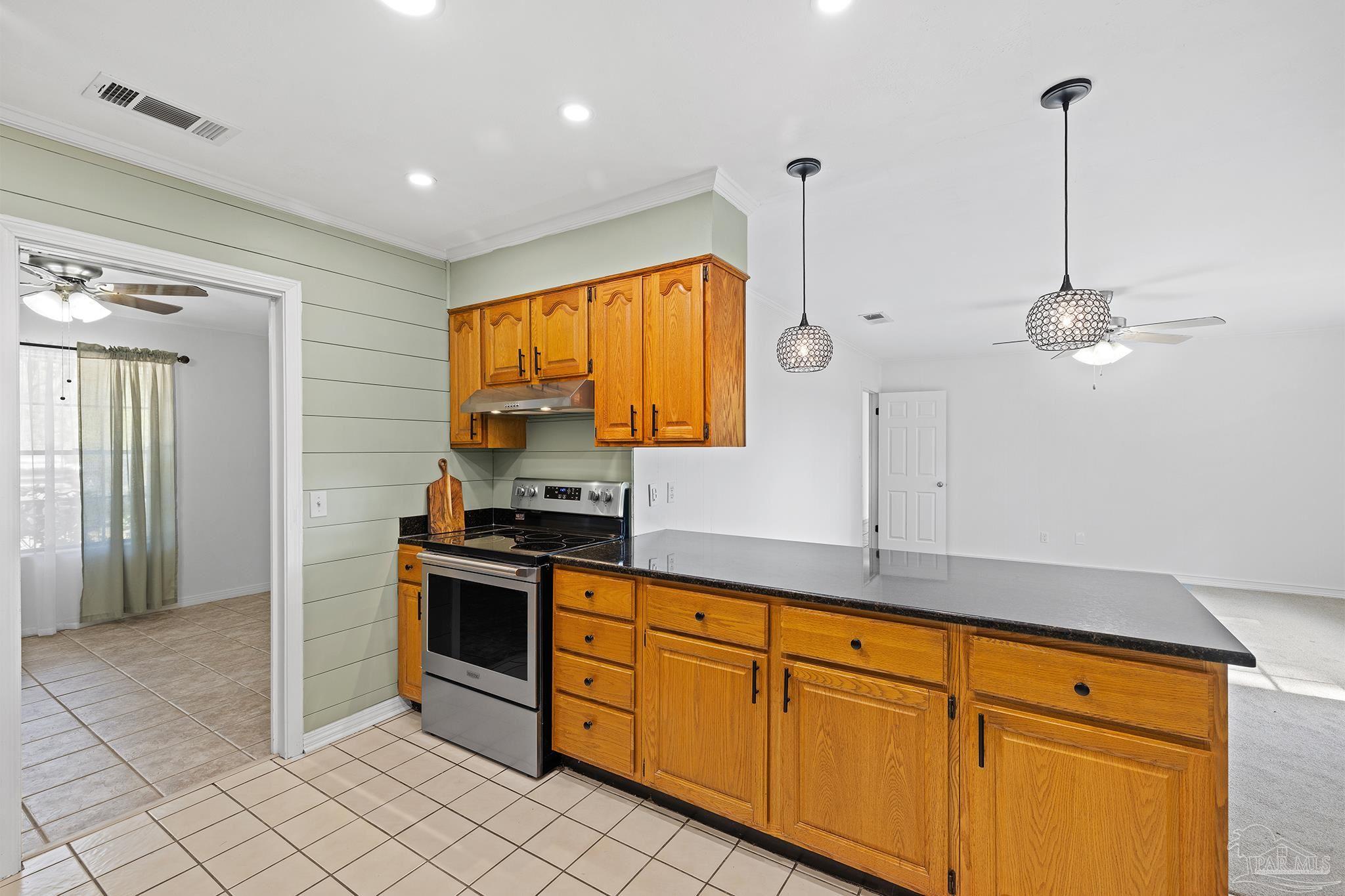 1245 Greenbrier Blvd