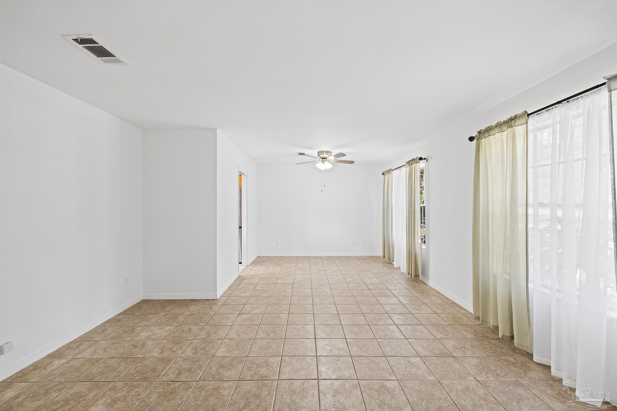 1245 Greenbrier Blvd