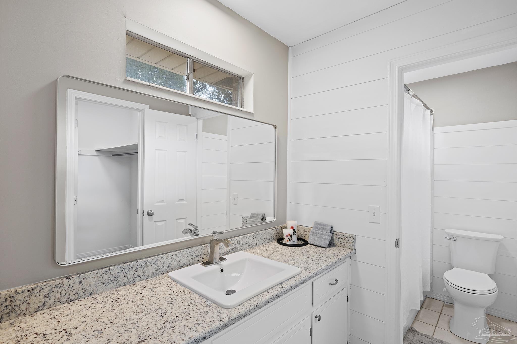 1245 Greenbrier Blvd