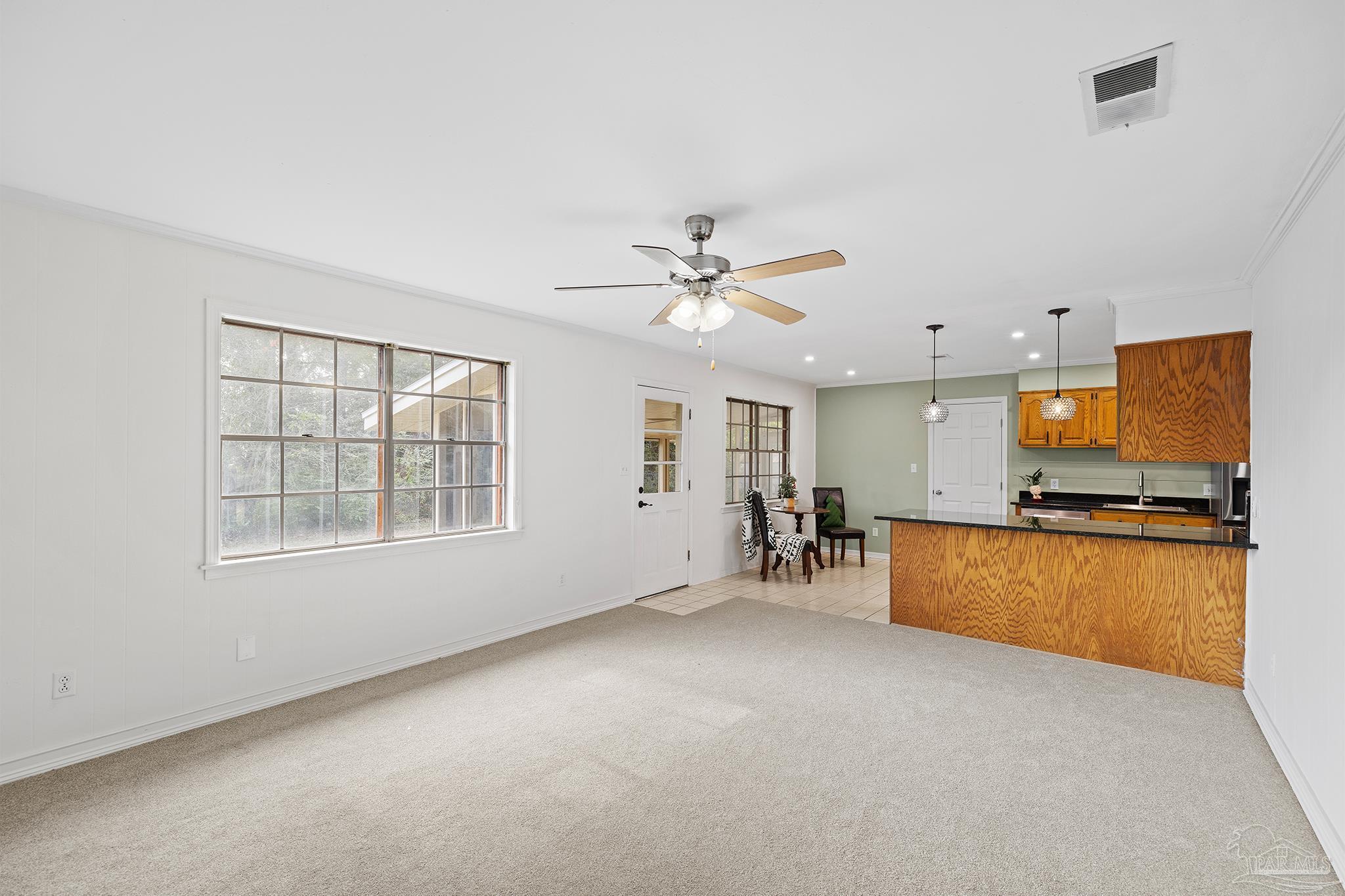 1245 Greenbrier Blvd