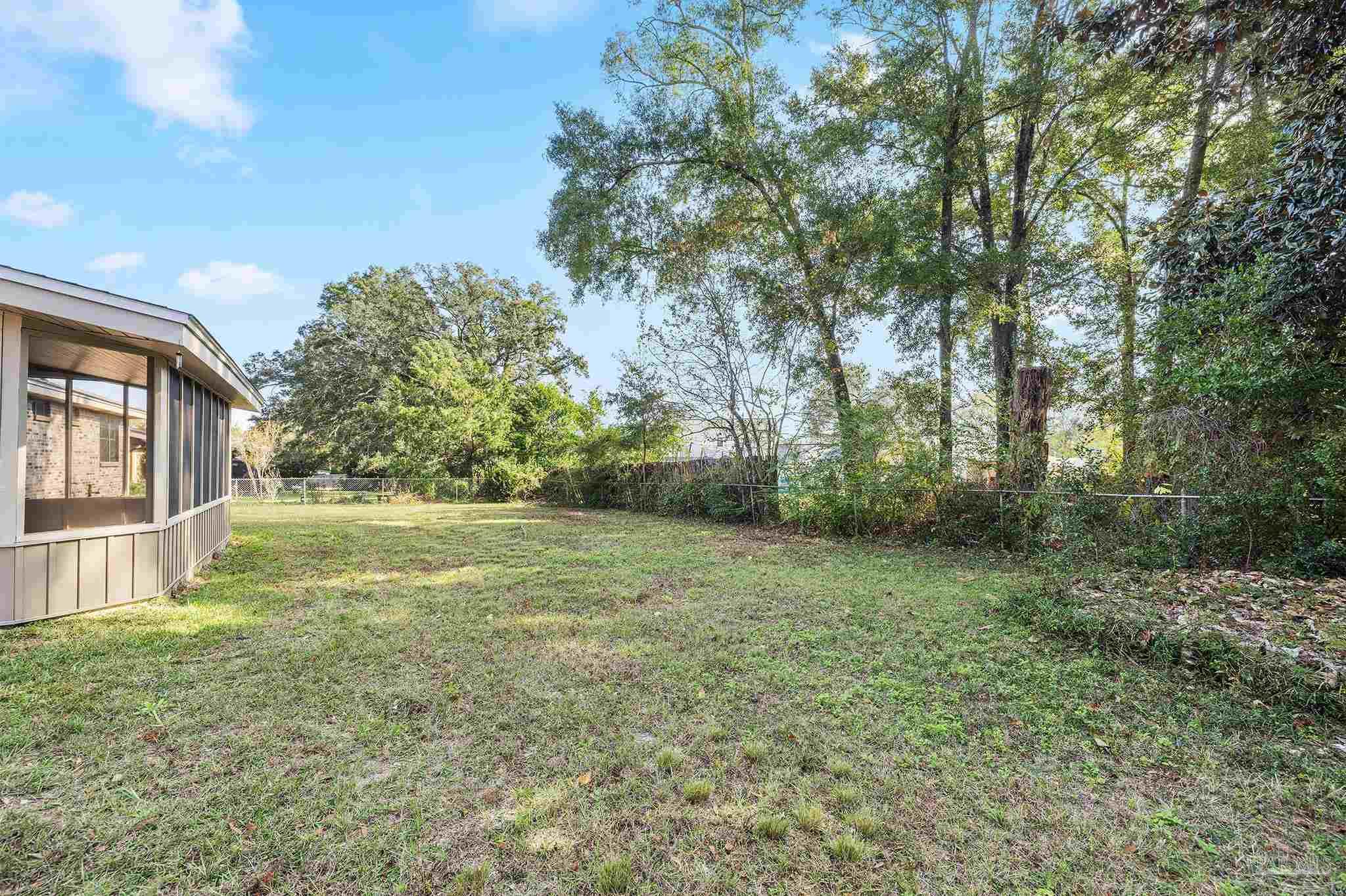 1245 Greenbrier Blvd