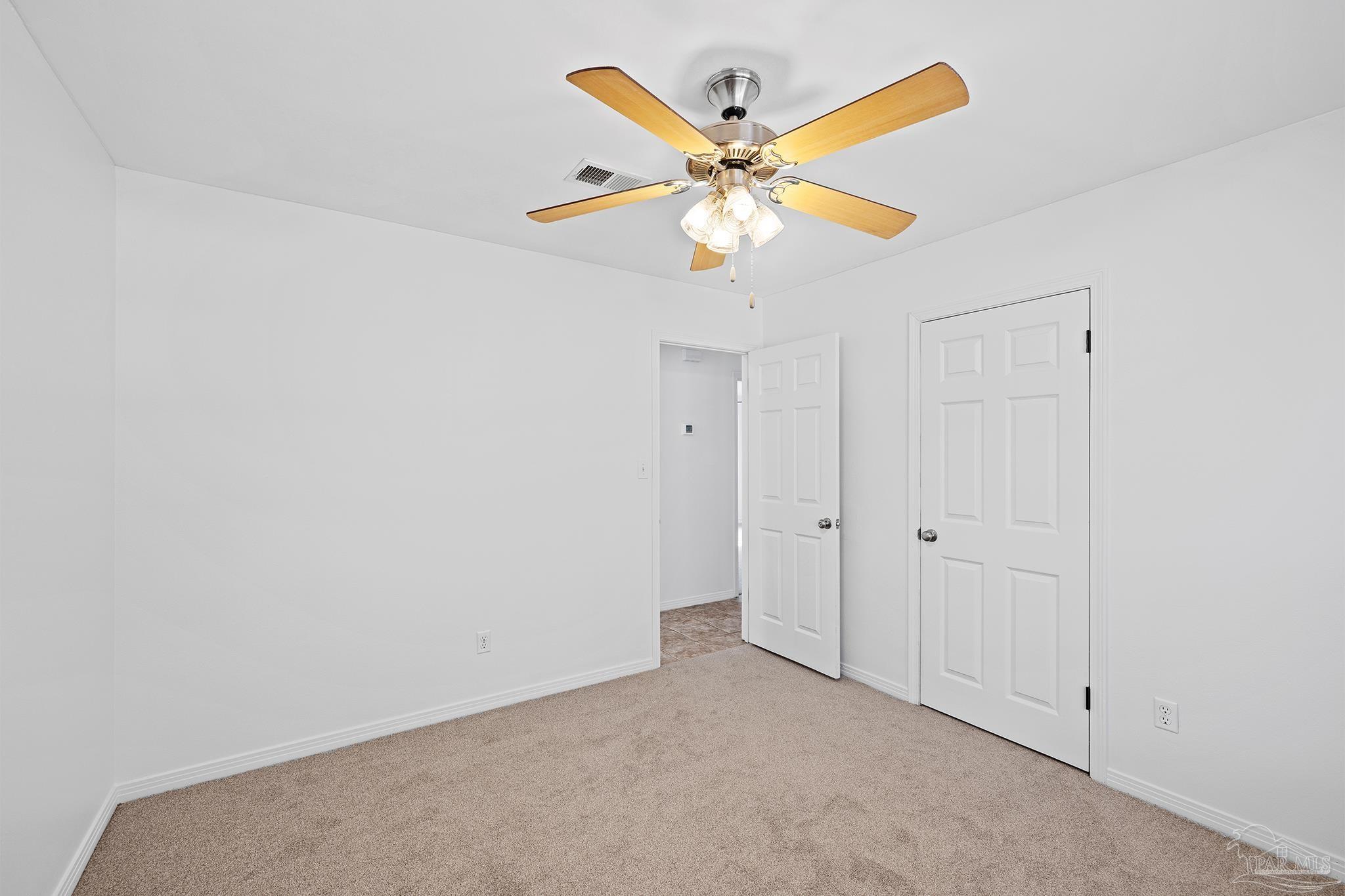 1245 Greenbrier Blvd