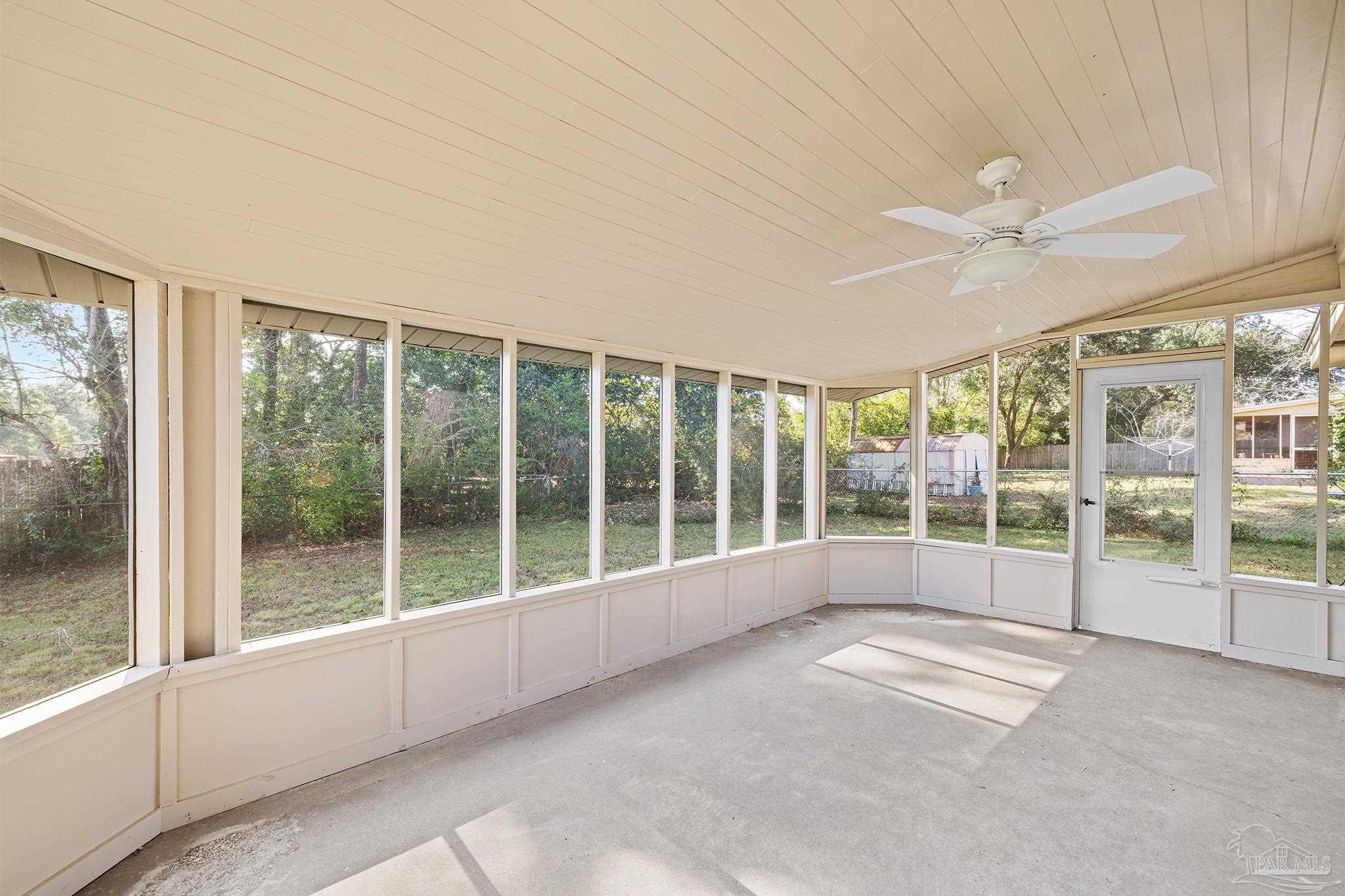 1245 Greenbrier Blvd