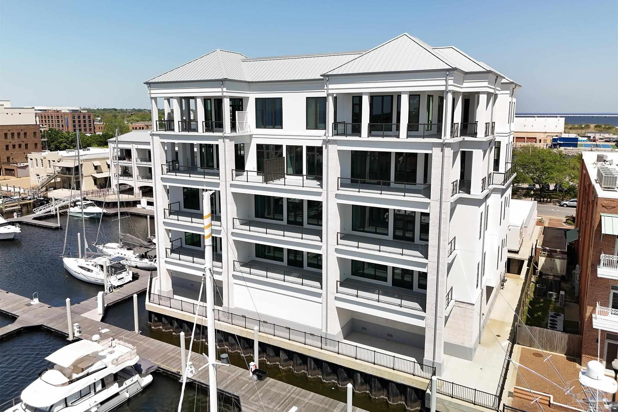 801 S Palafox St # 202