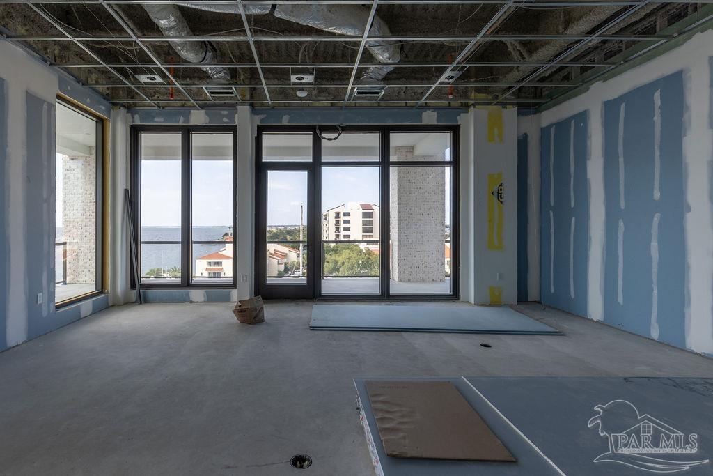 801 S Palafox St # 401