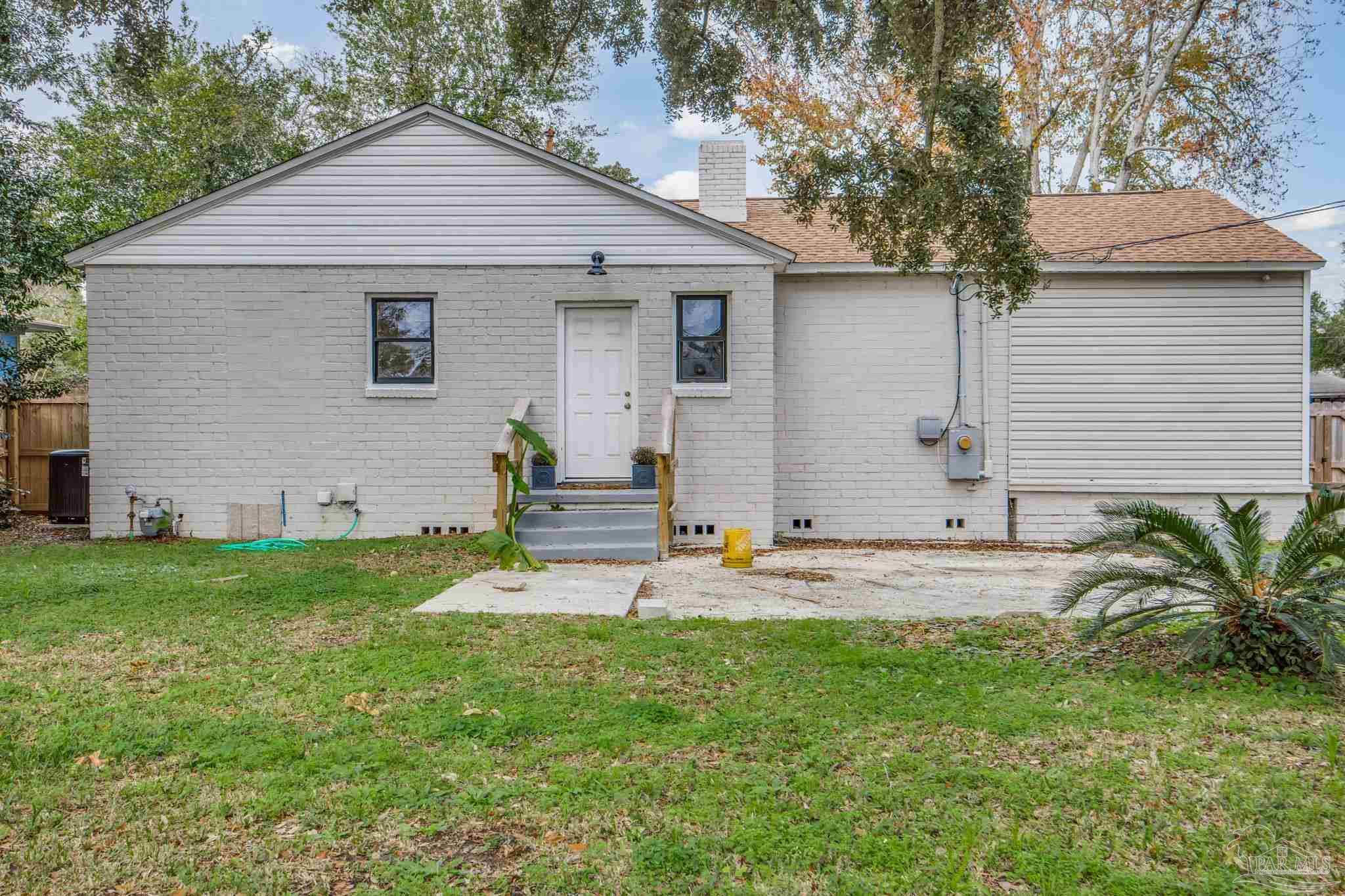 207 Bryant Rd