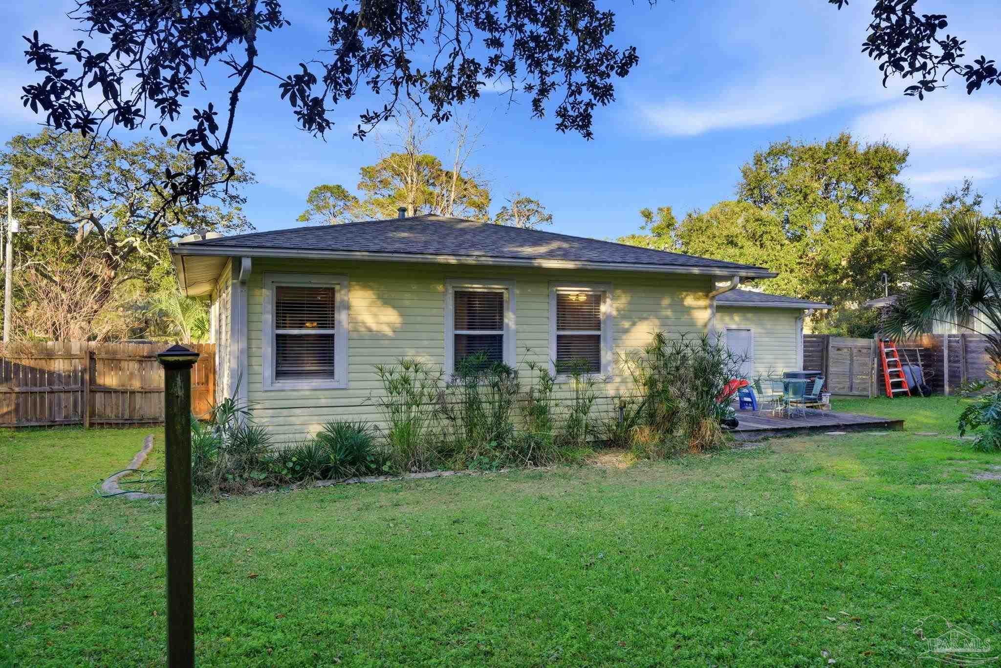 3215 Bayou Dr