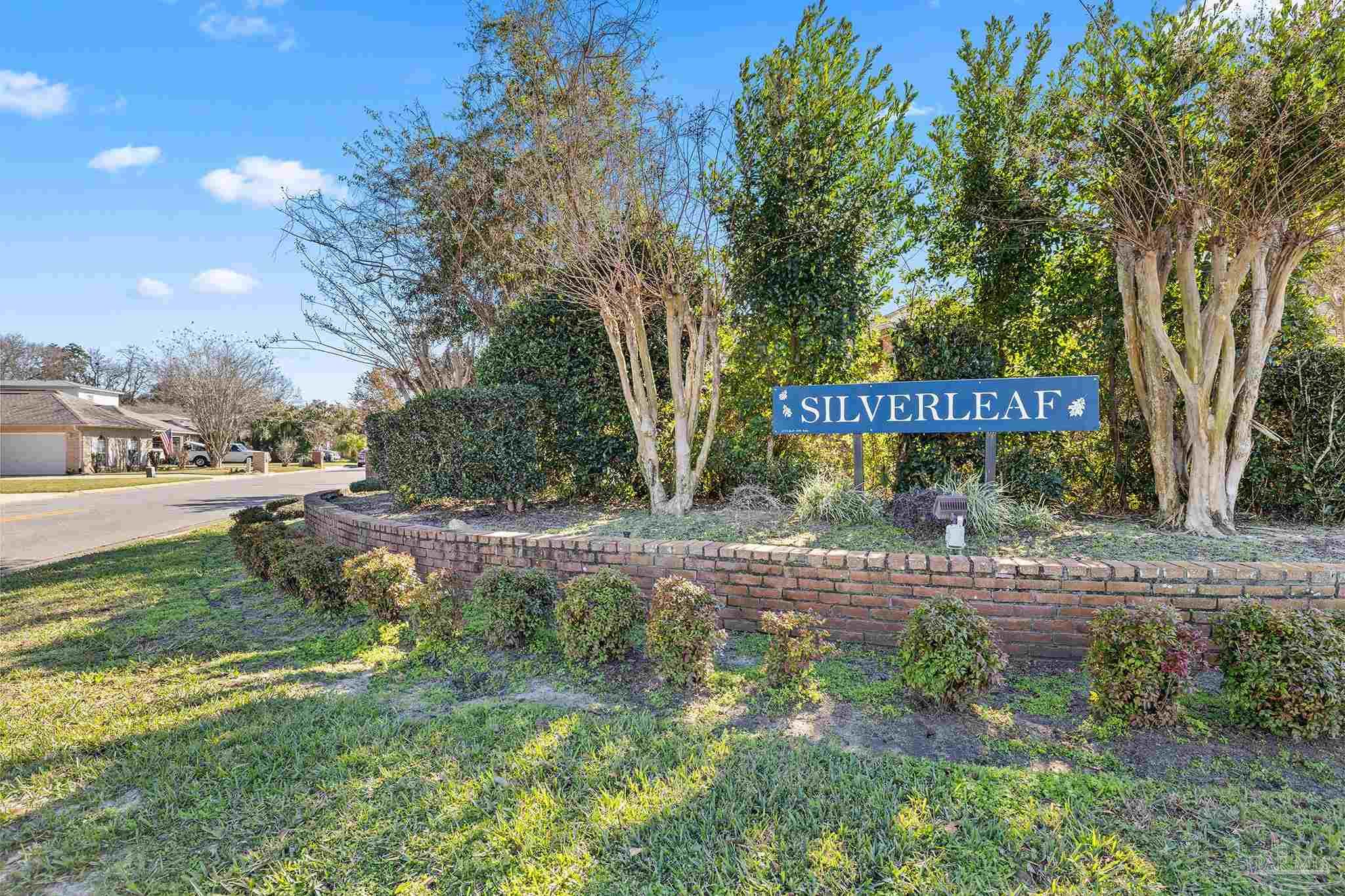 3502 Silvertree Ln