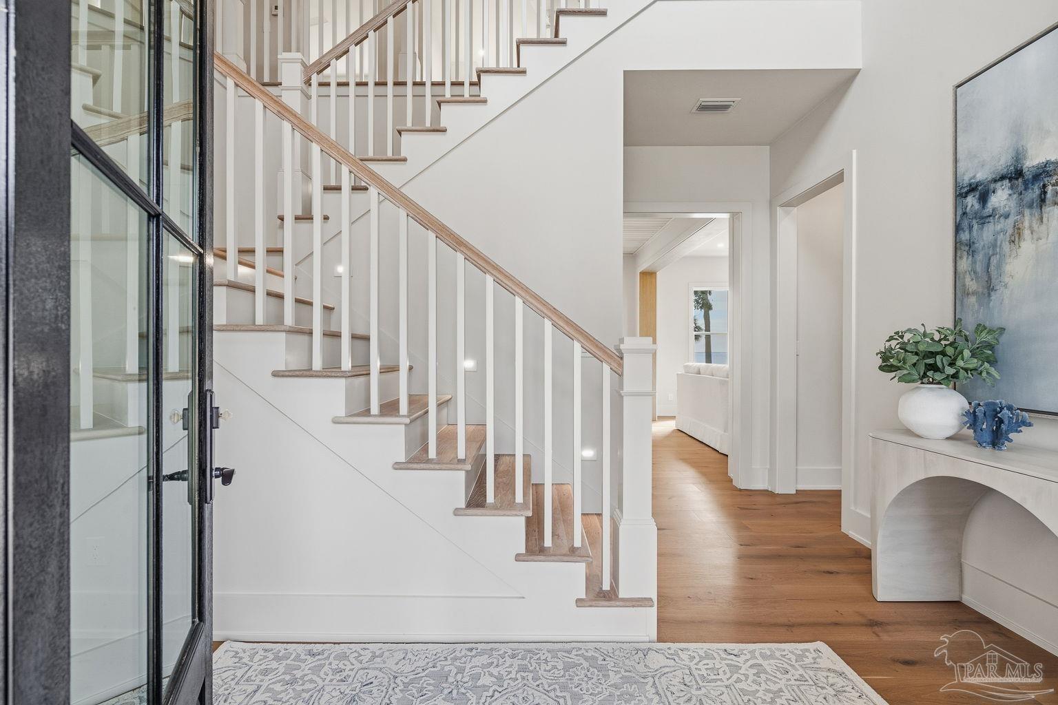 803 Bayshore Dr