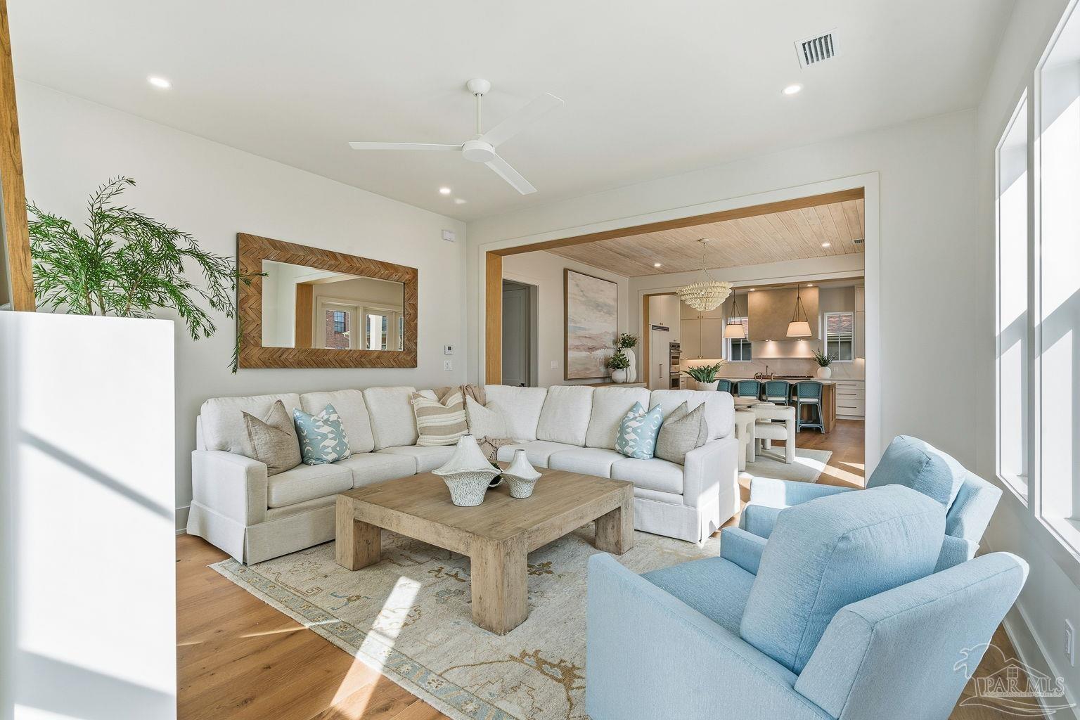 803 Bayshore Dr