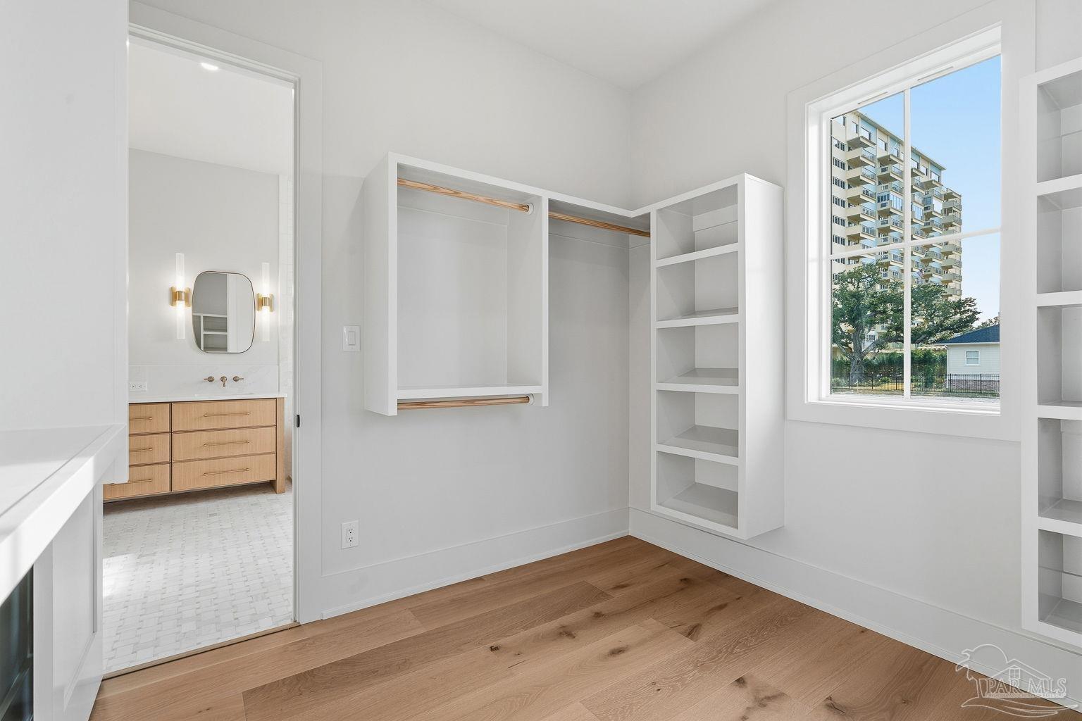 803 Bayshore Dr