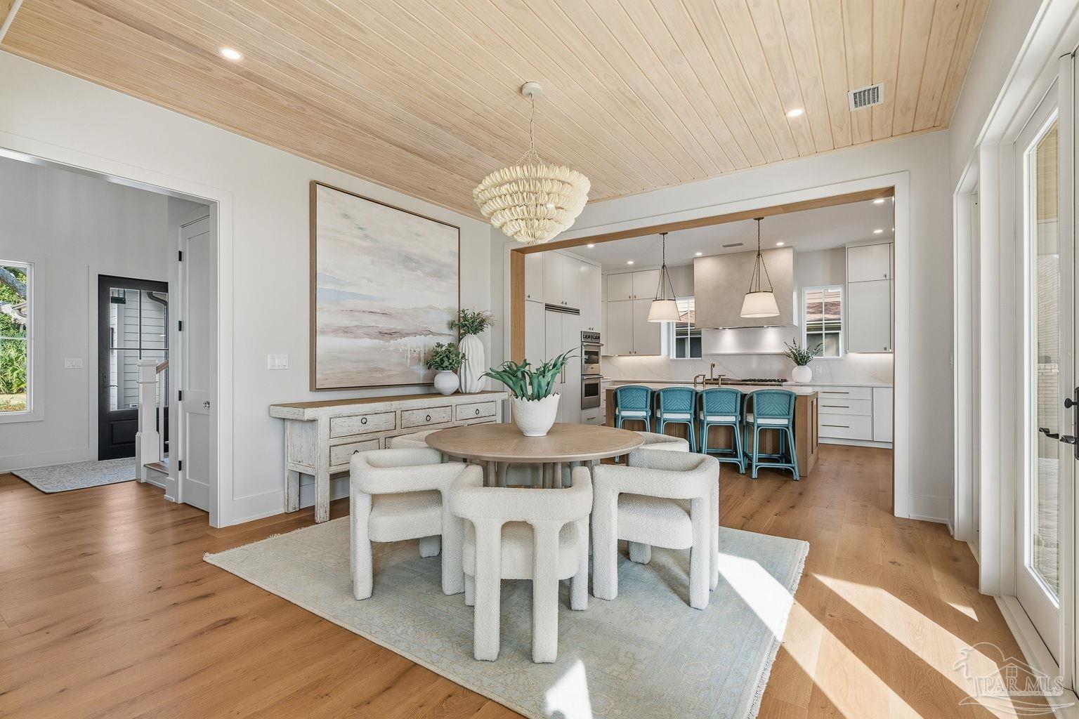 803 Bayshore Dr