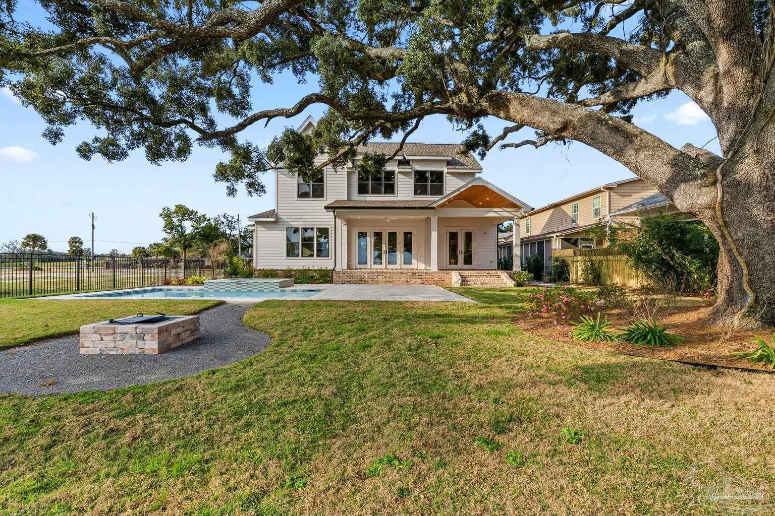 803 Bayshore Dr