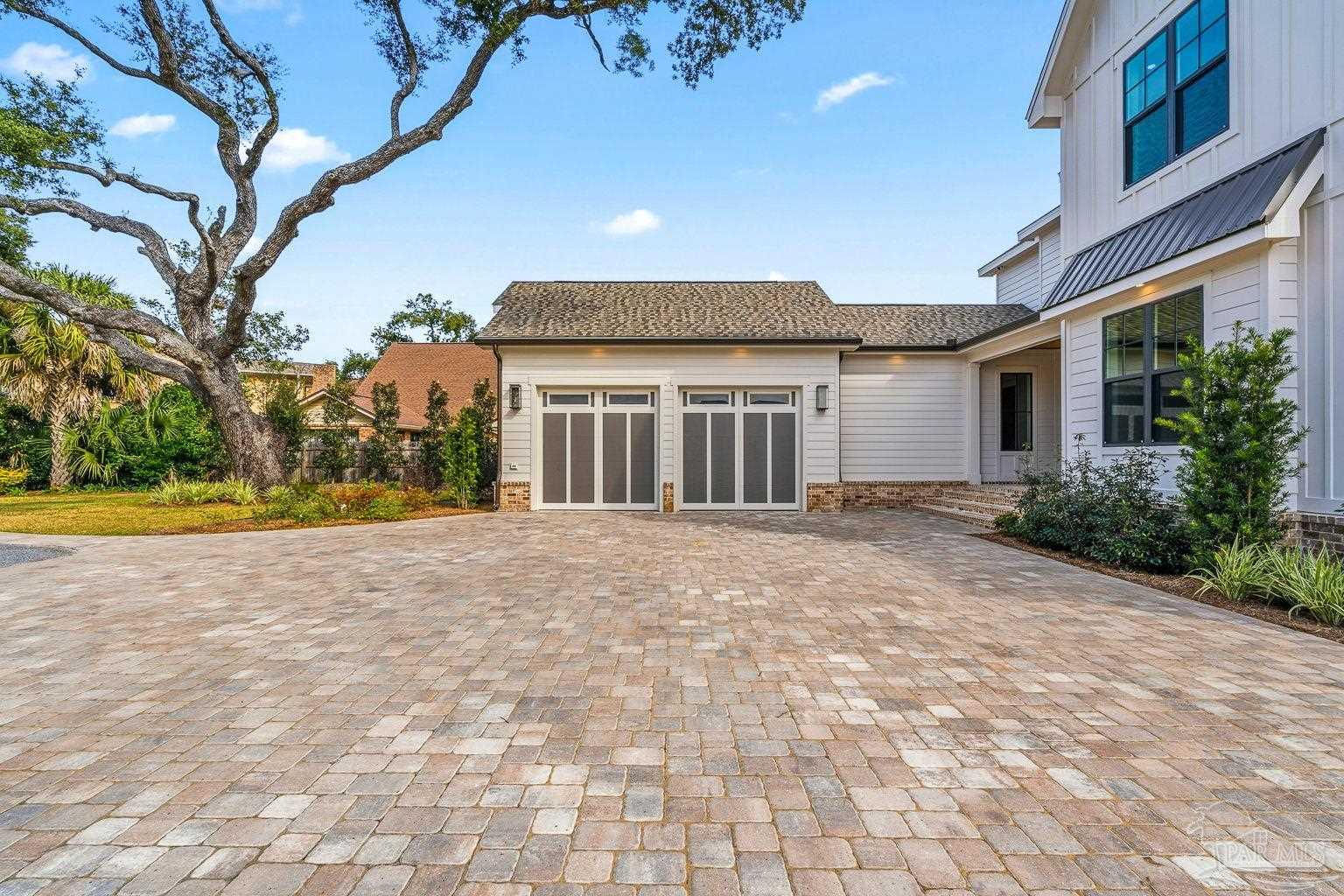 803 Bayshore Dr