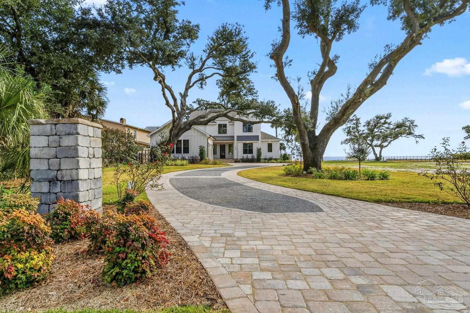 803 Bayshore Dr