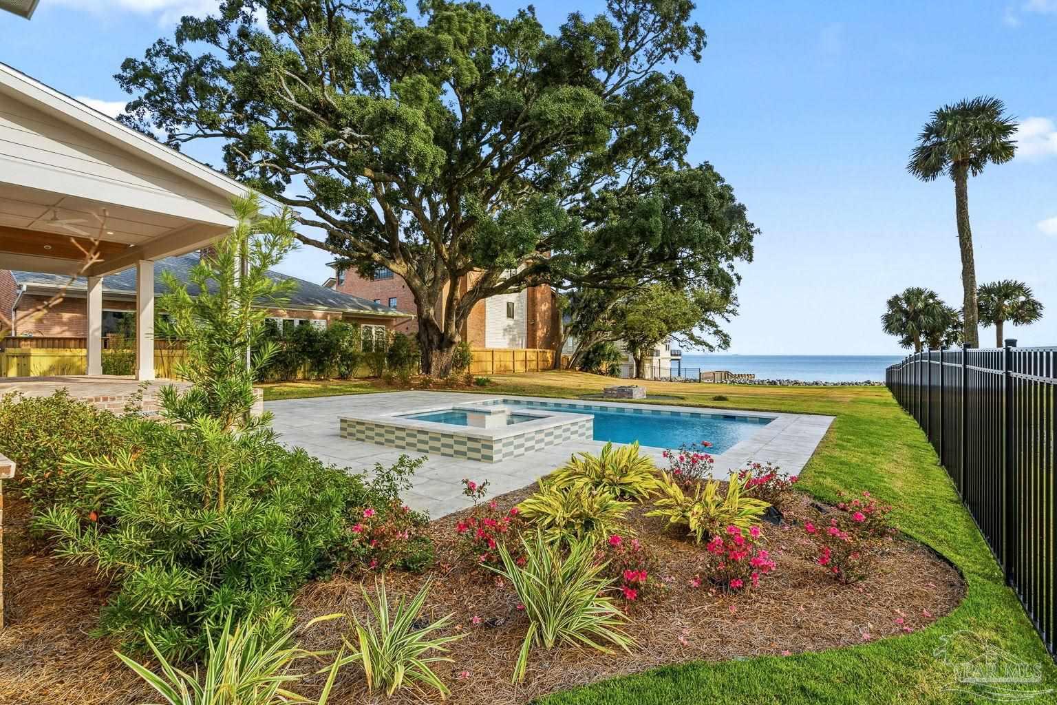 803 Bayshore Dr