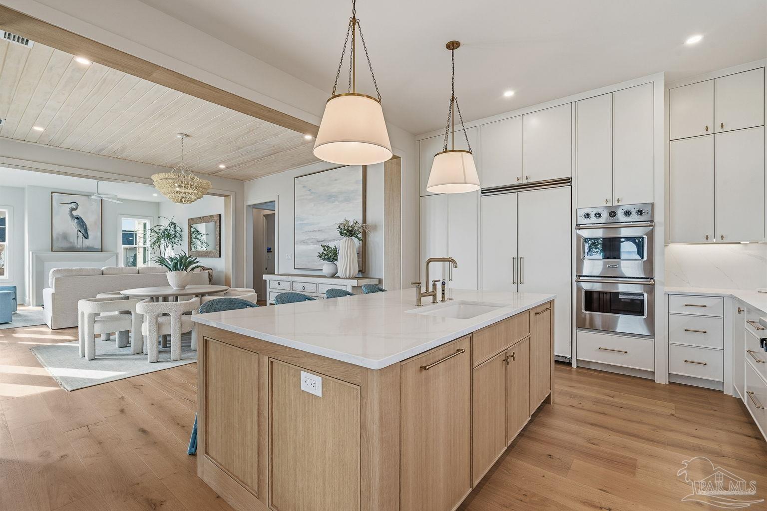 803 Bayshore Dr