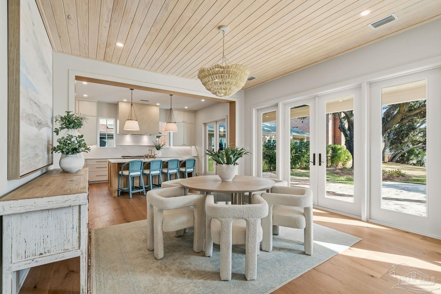 803 Bayshore Dr