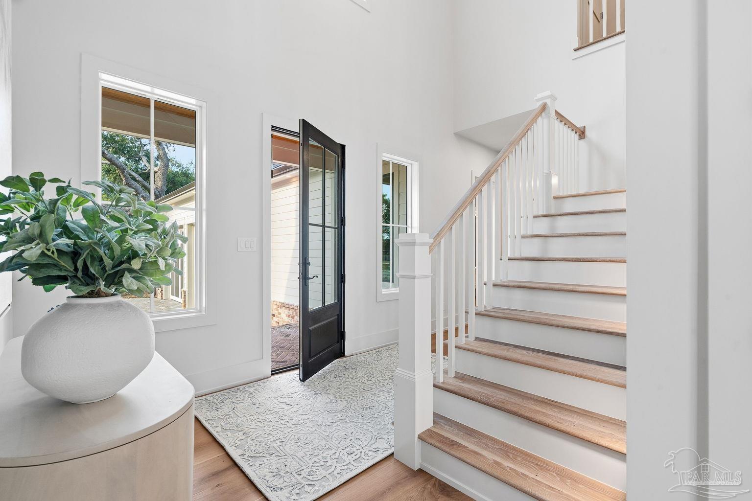 803 Bayshore Dr