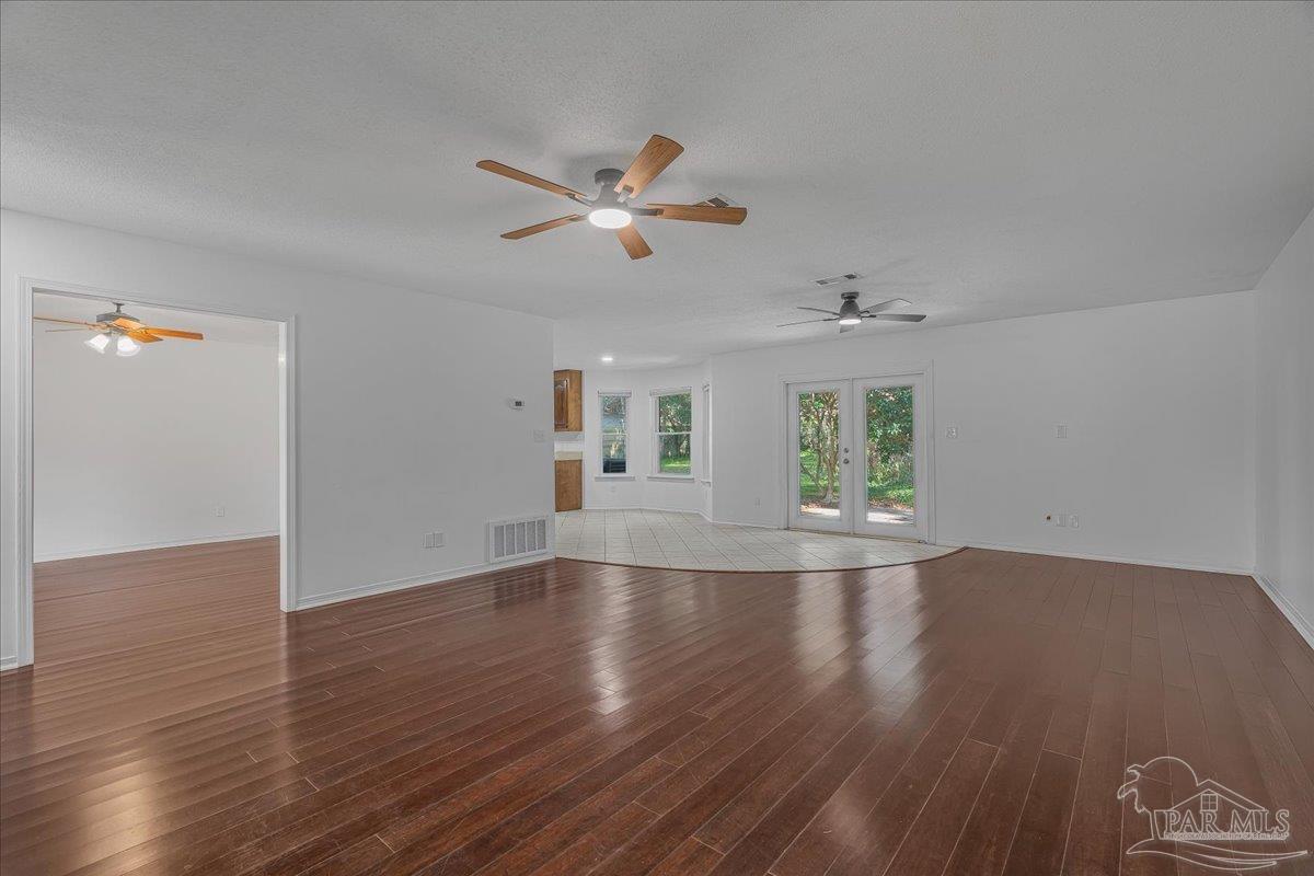 5704 Janet St