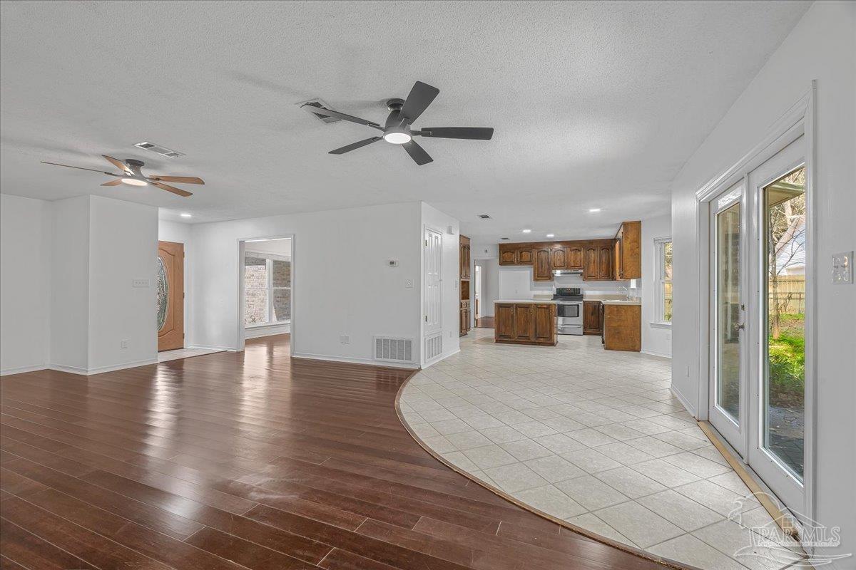 5704 Janet St