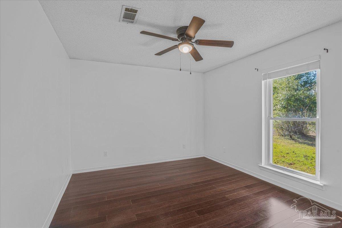 5704 Janet St