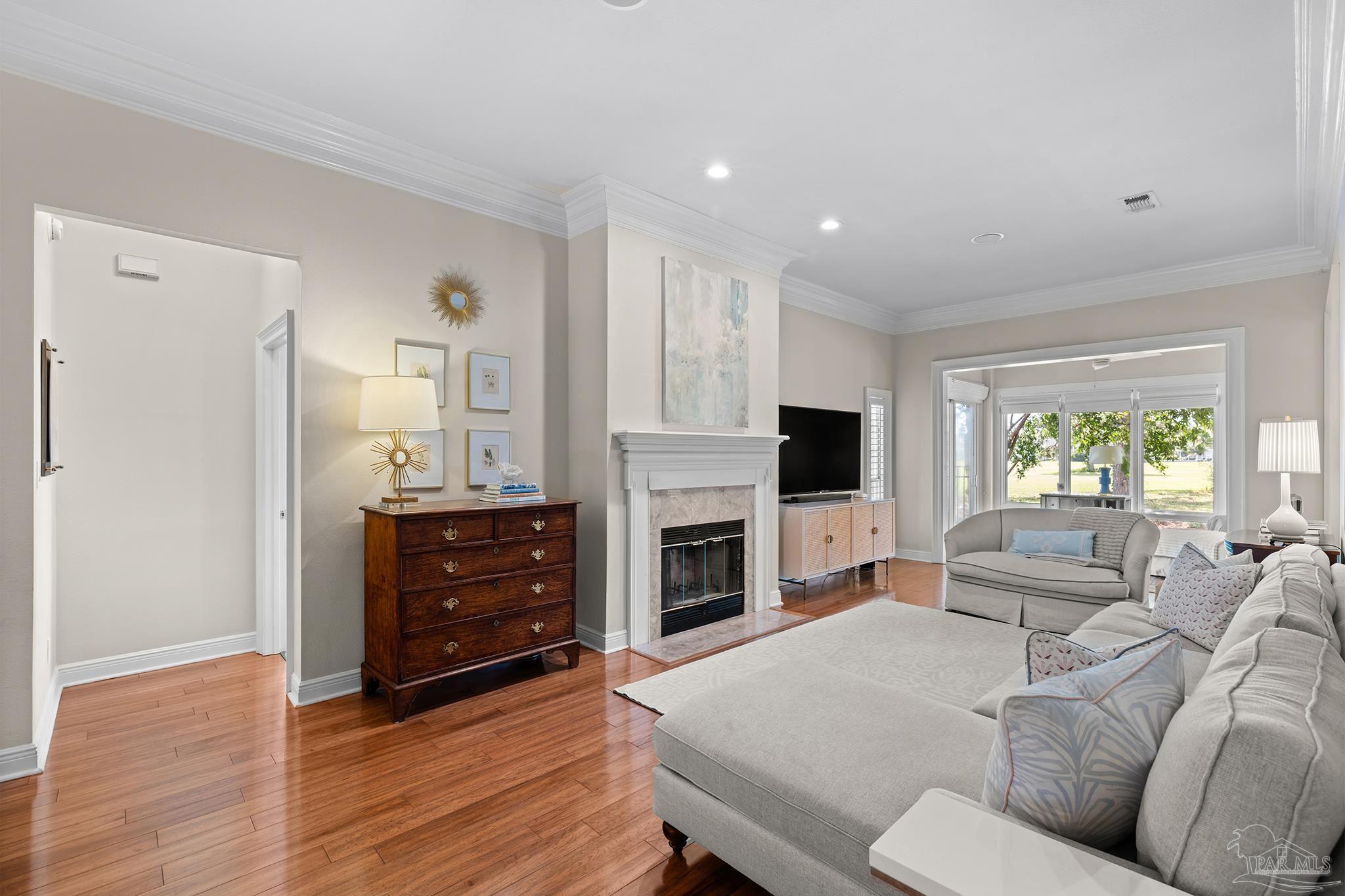 1137 Willowood Cir