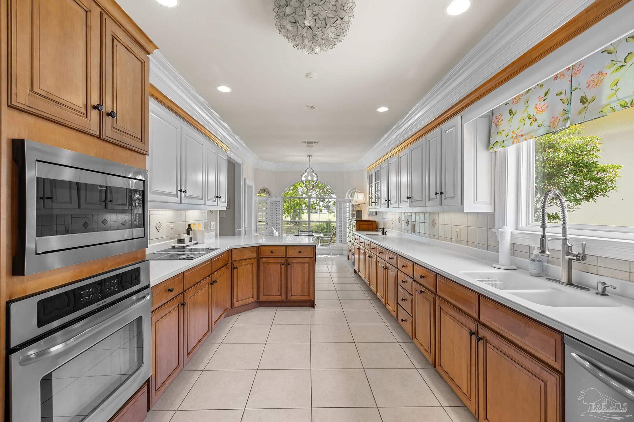 1137 Willowood Cir