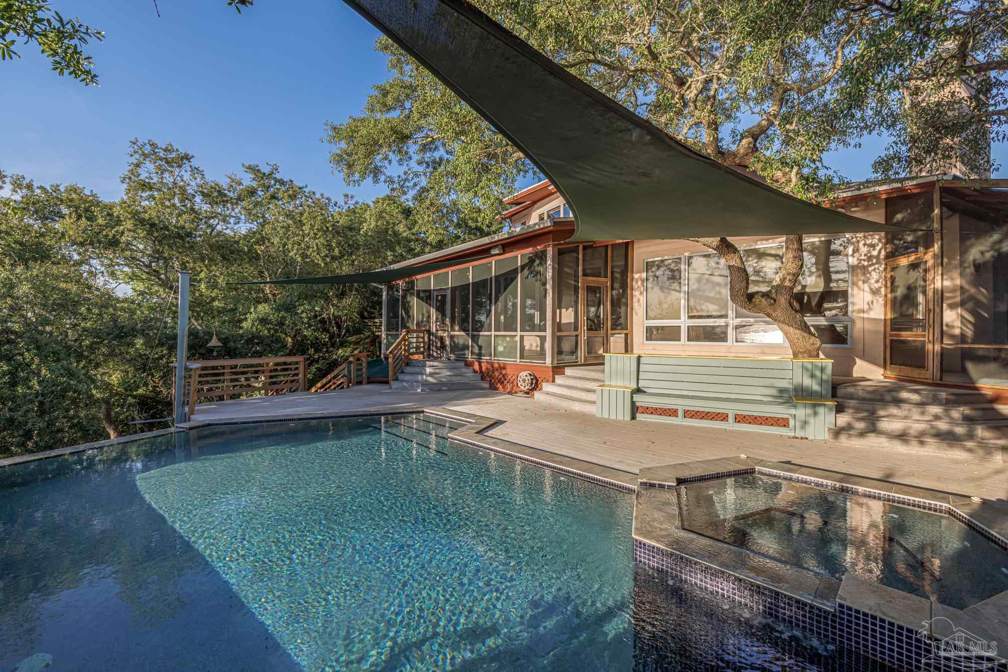 92 Highpoint Dr