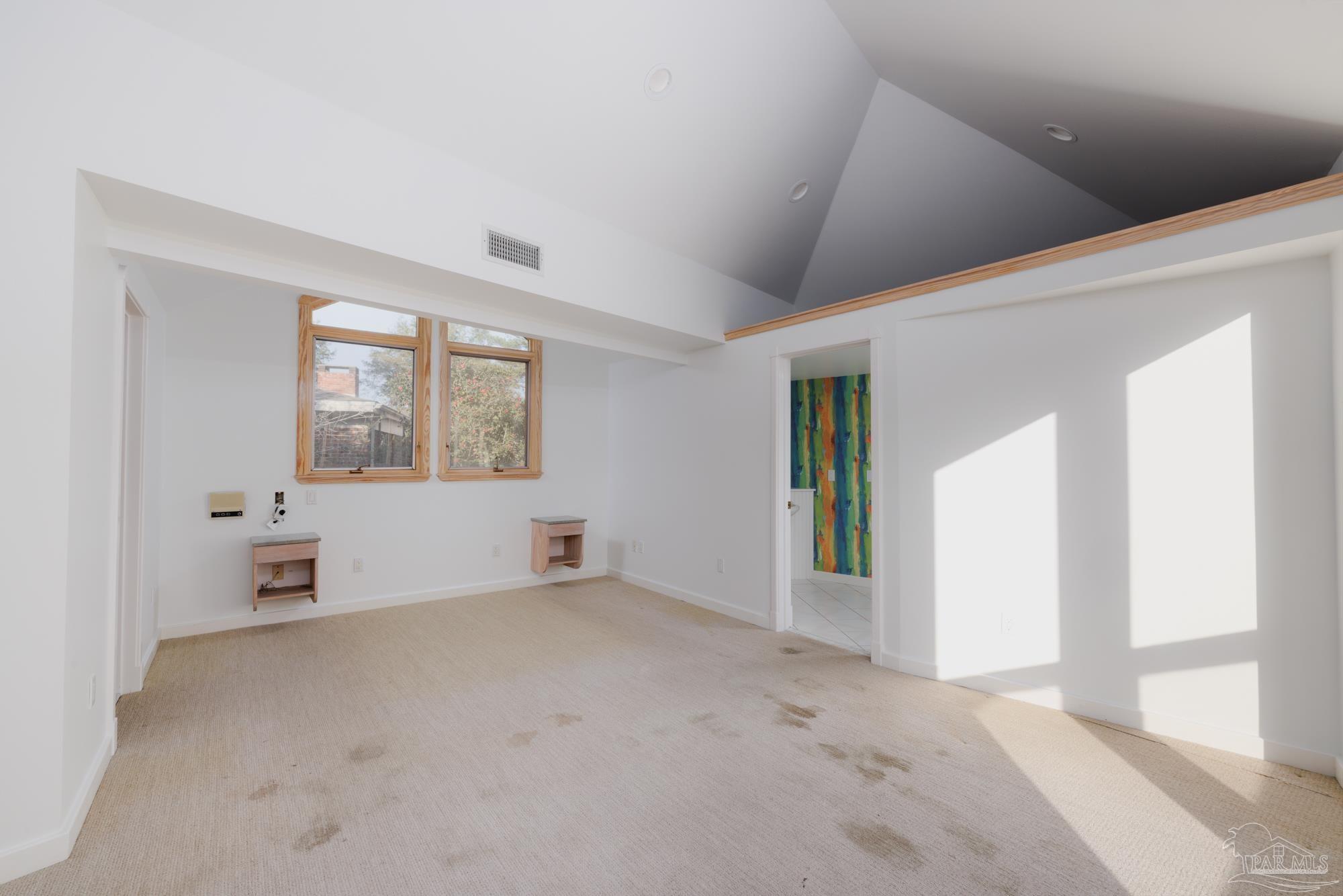92 Highpoint Dr