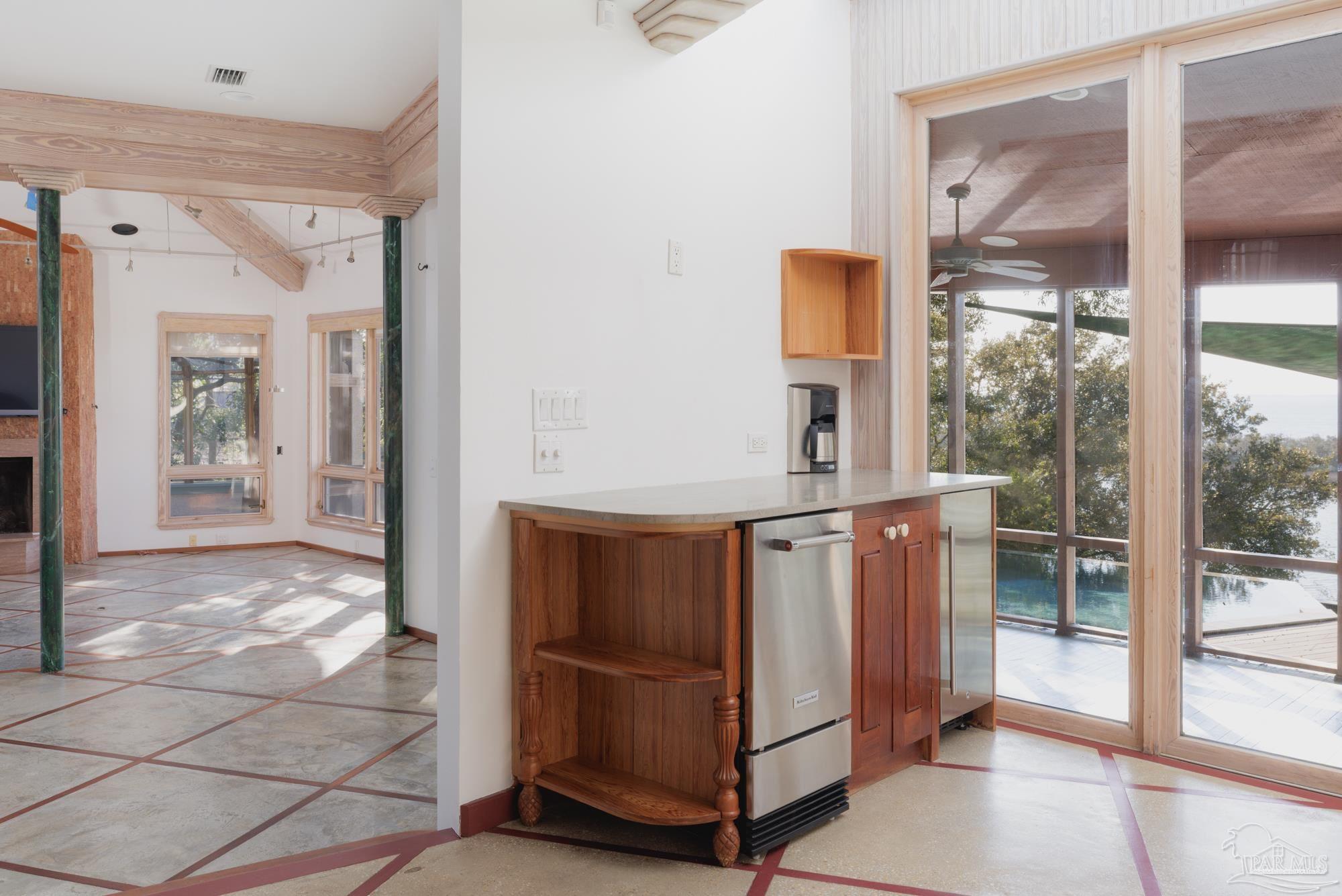 92 Highpoint Dr
