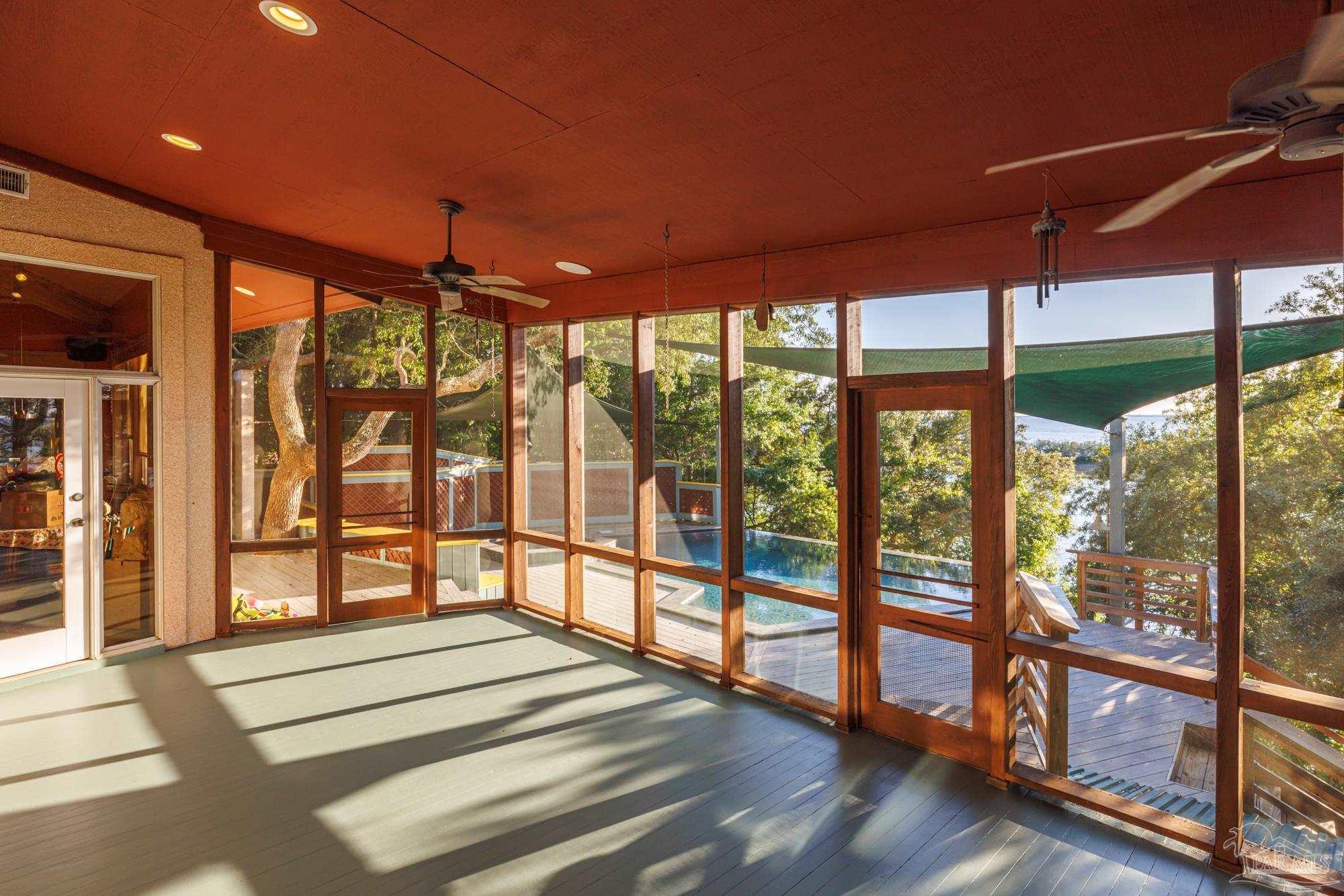 92 Highpoint Dr