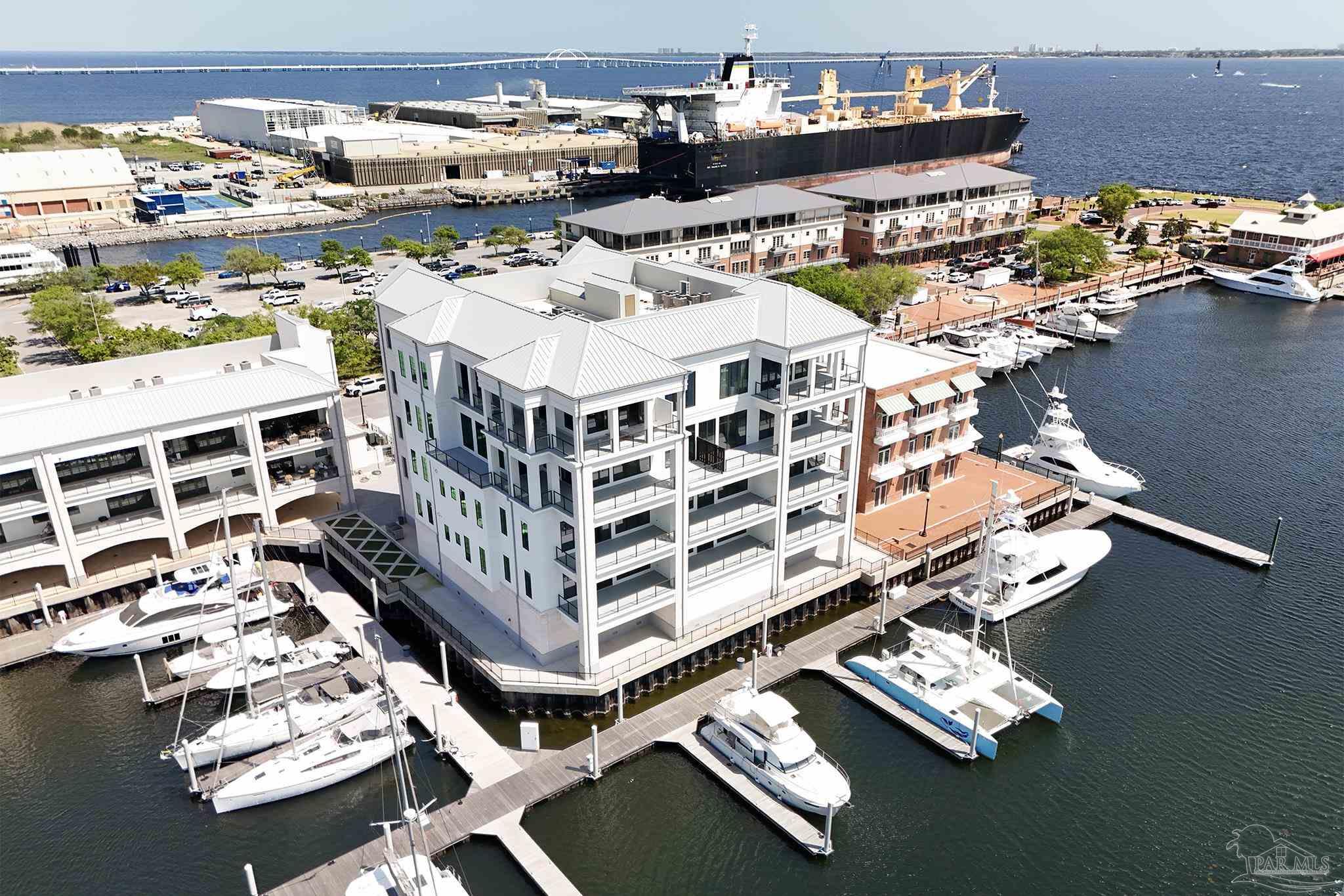 800 S Palafox St # 201