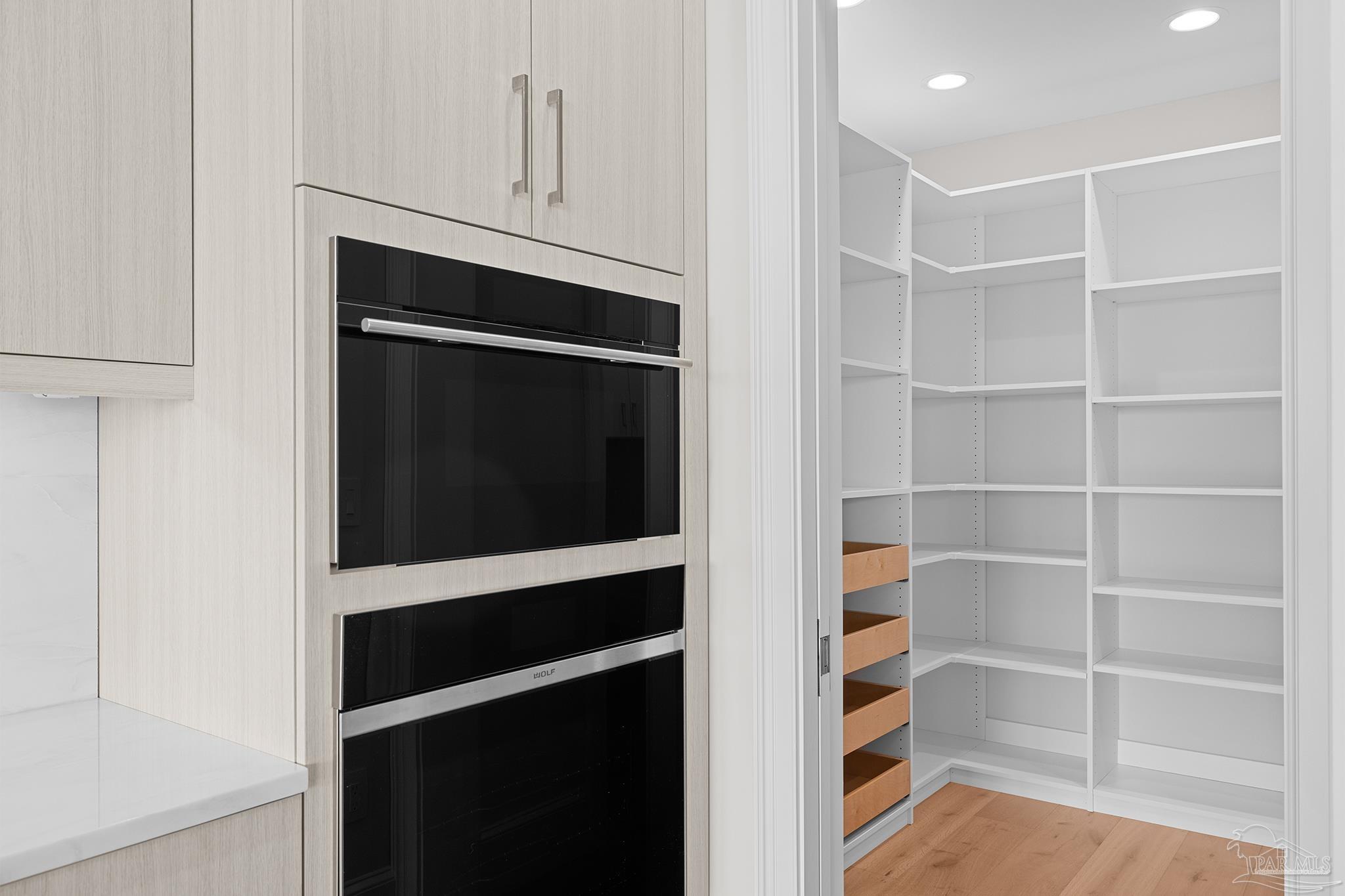 800 S Palafox St # 201