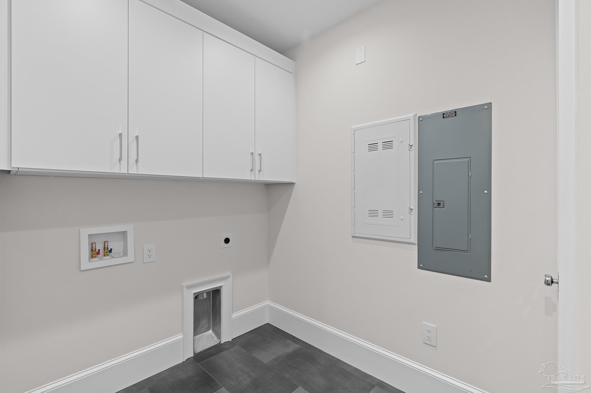 800 S Palafox St # 201