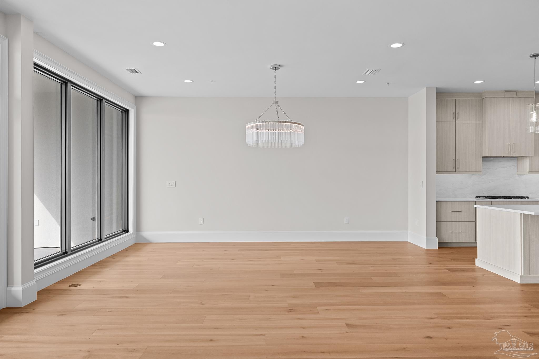 800 S Palafox St # 201