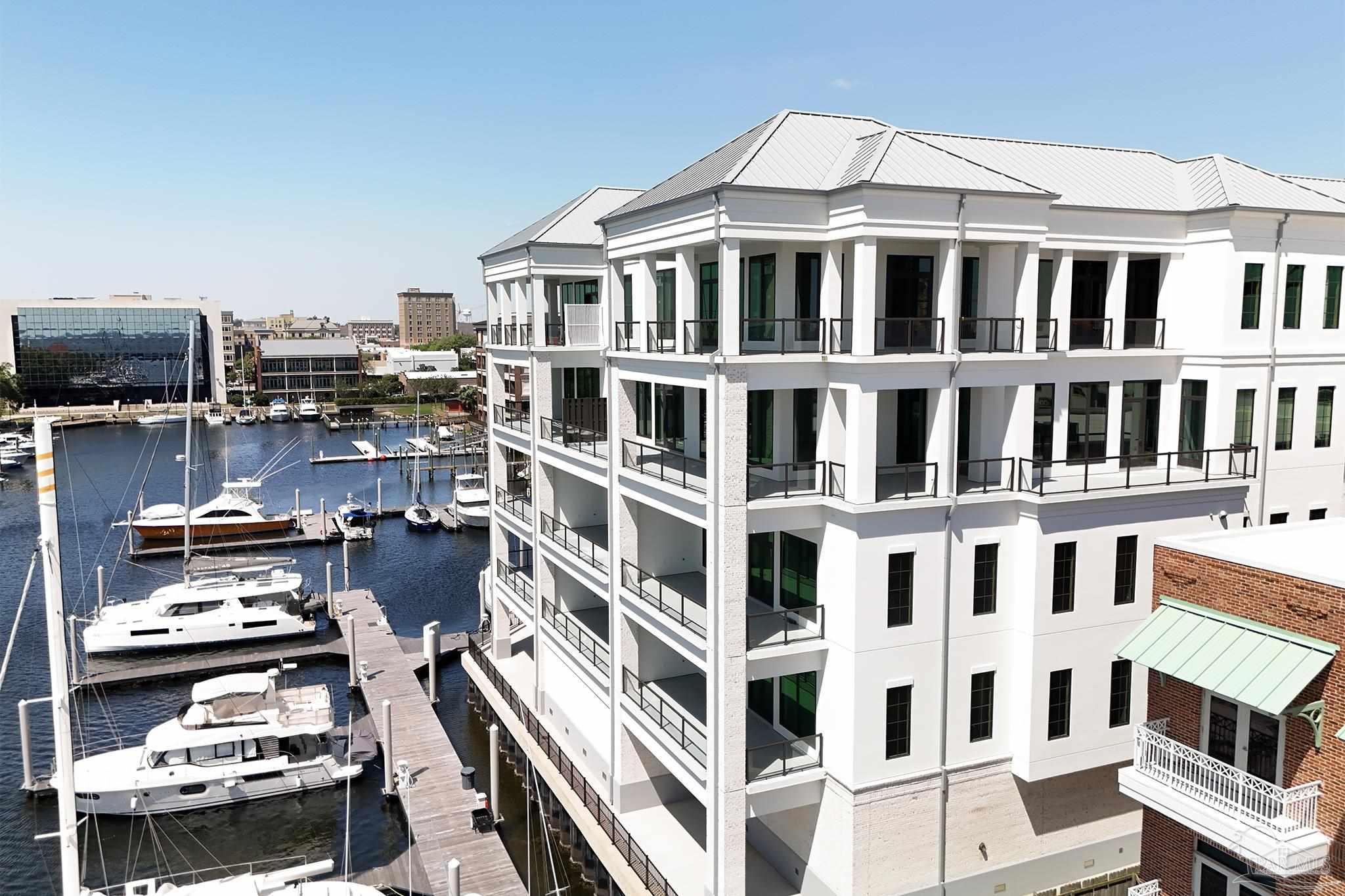 800 S Palafox St # 201