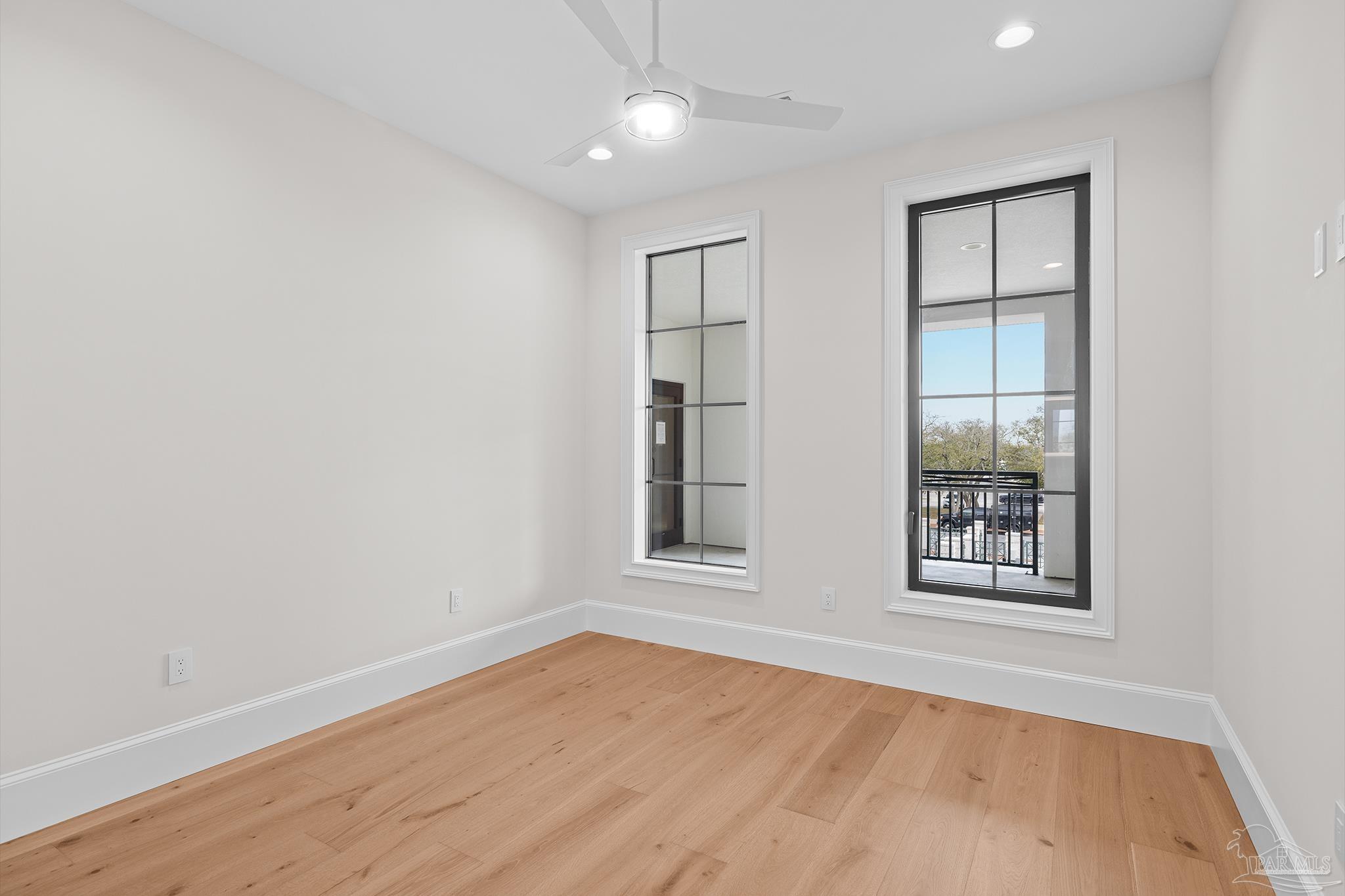 800 S Palafox St # 201