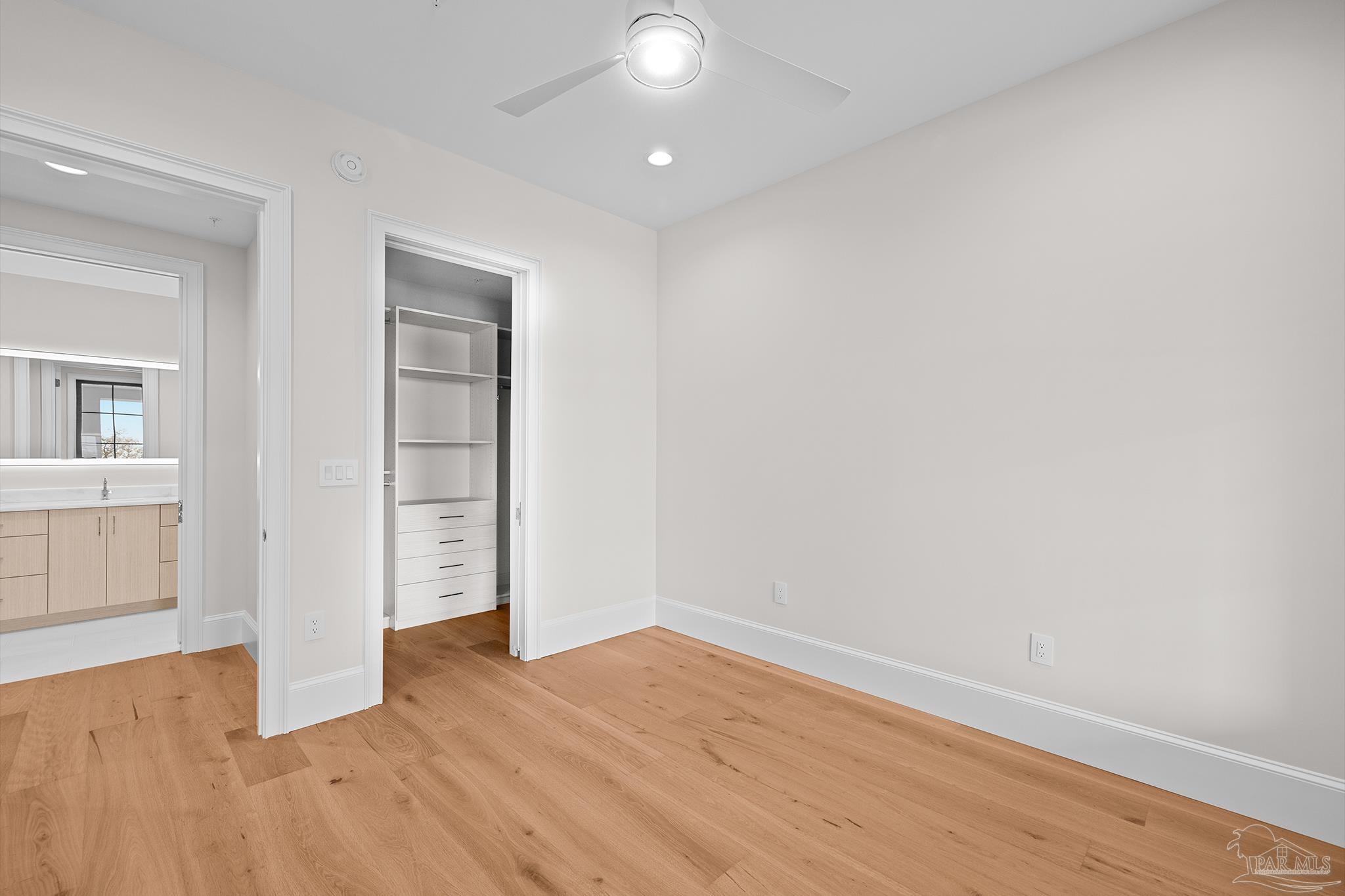 800 S Palafox St # 201