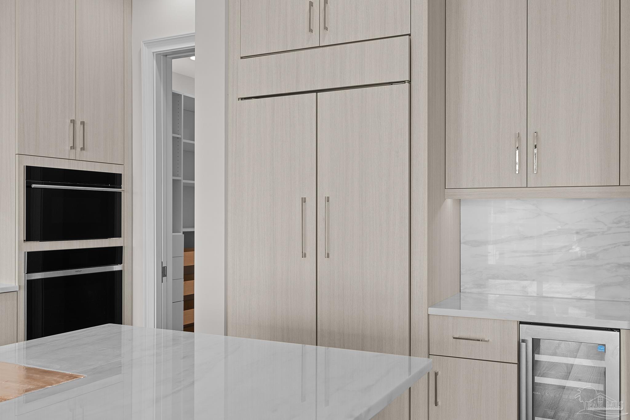 800 S Palafox St # 201