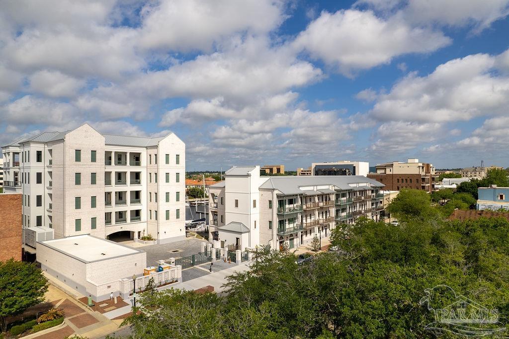 800 S Palafox St # 301