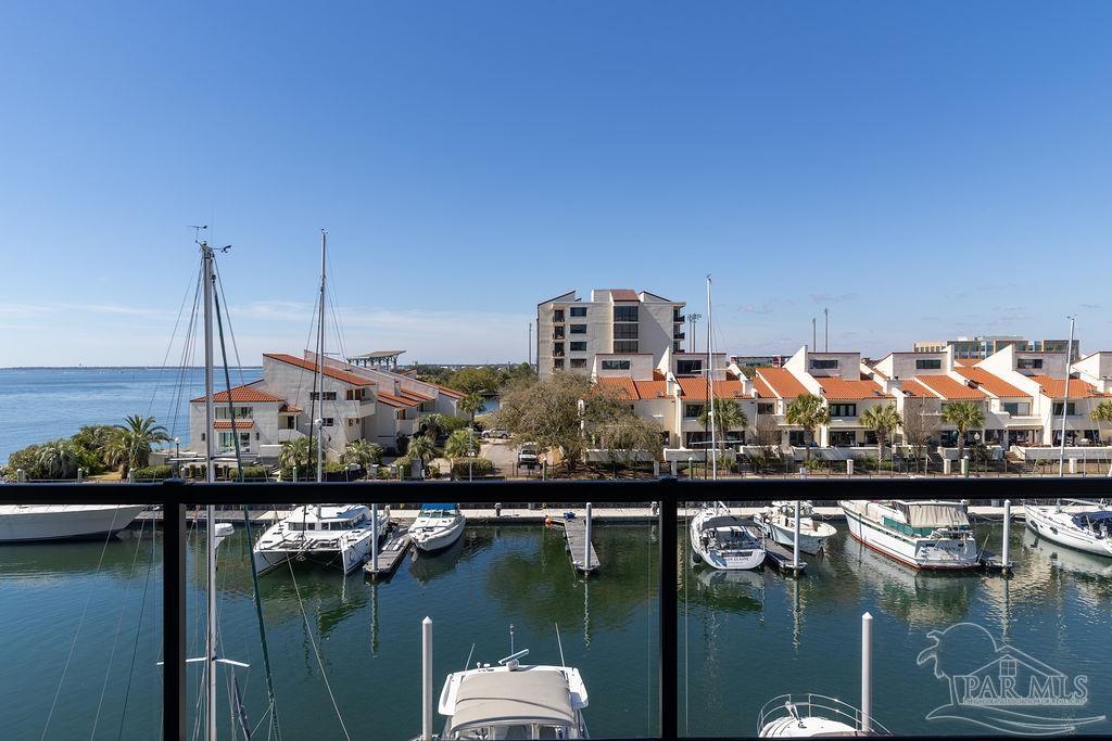 800 S Palafox St # 301