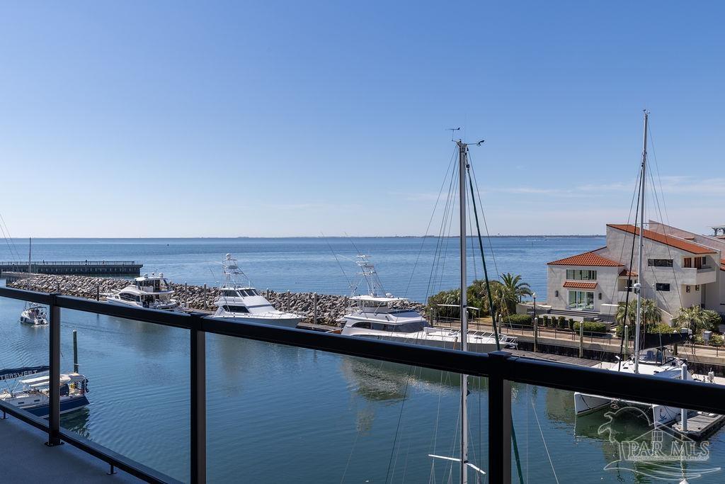 800 S Palafox St # 301