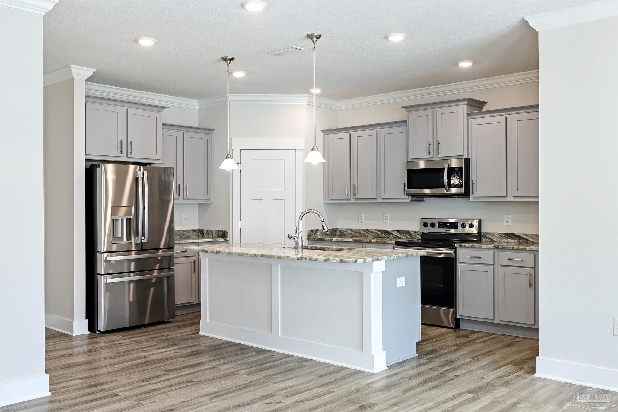 1940 Cambridge Park Dr