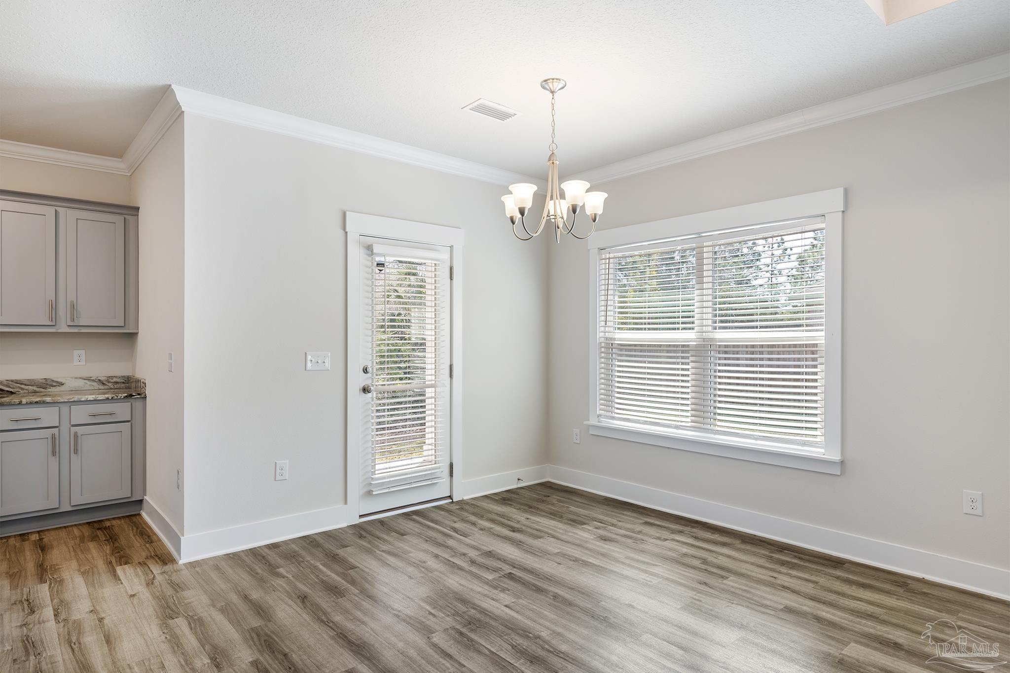 1940 Cambridge Park Dr