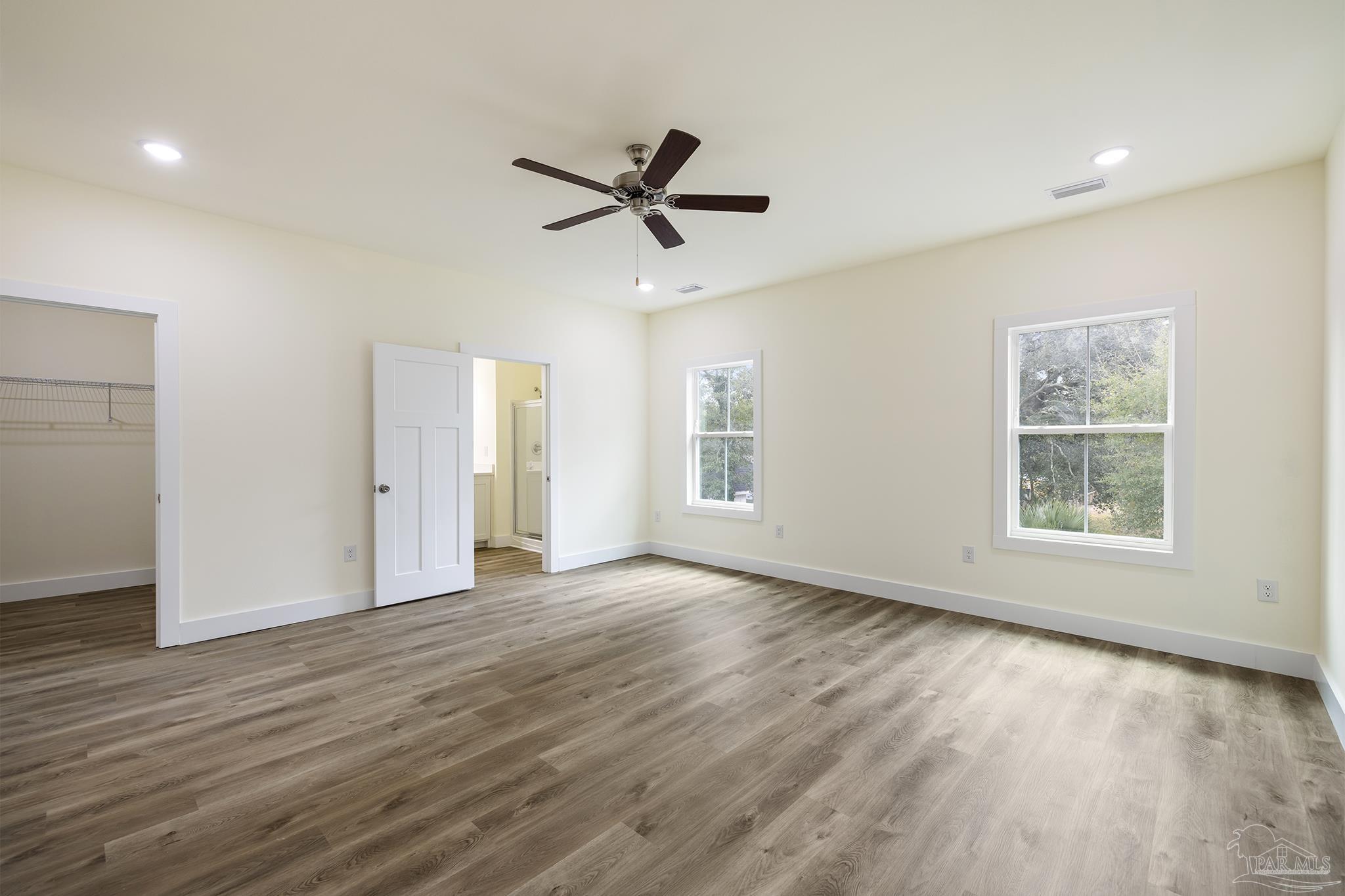 1913 + 1915 W Chase St