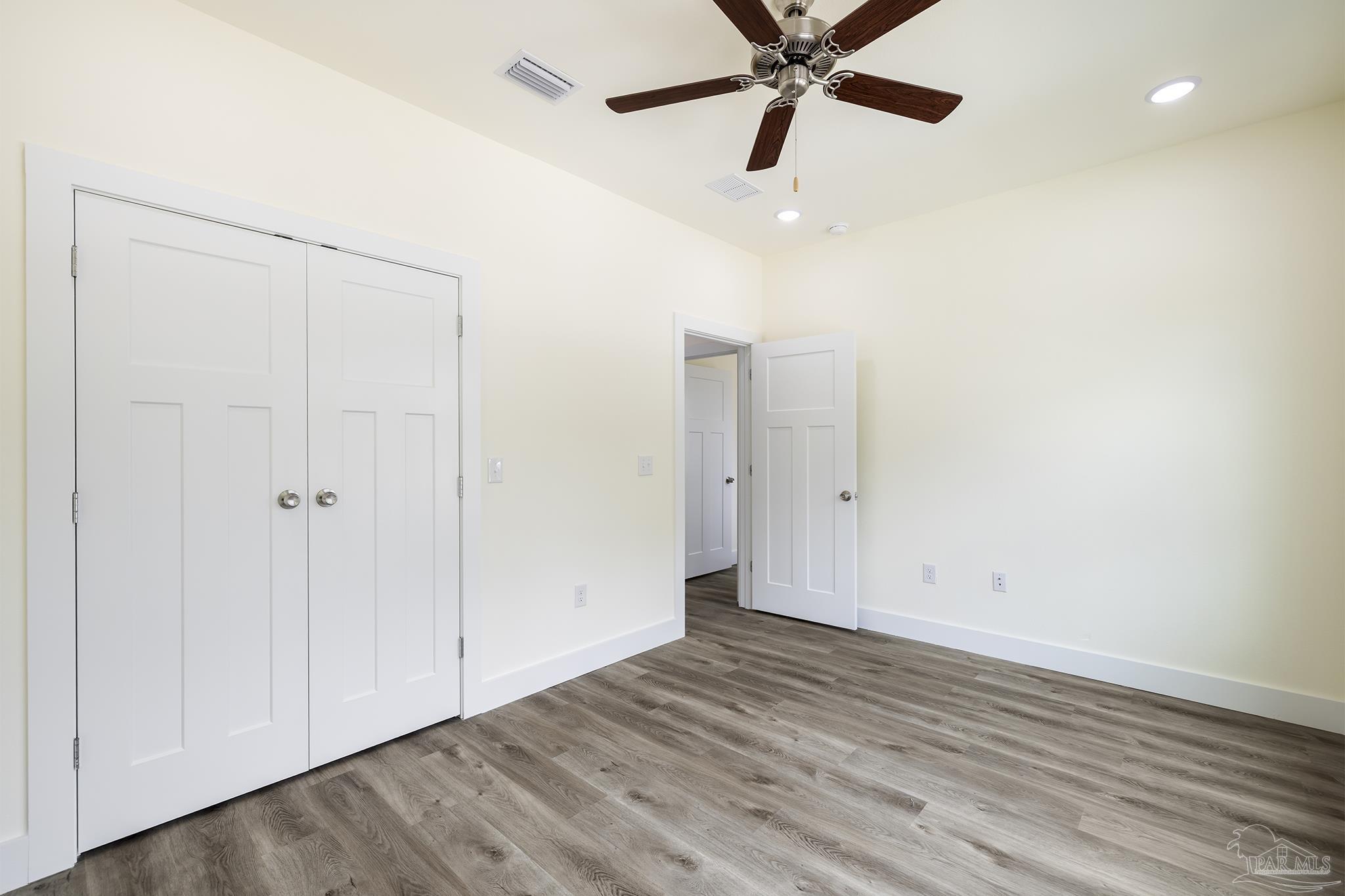 1913 + 1915 W Chase St