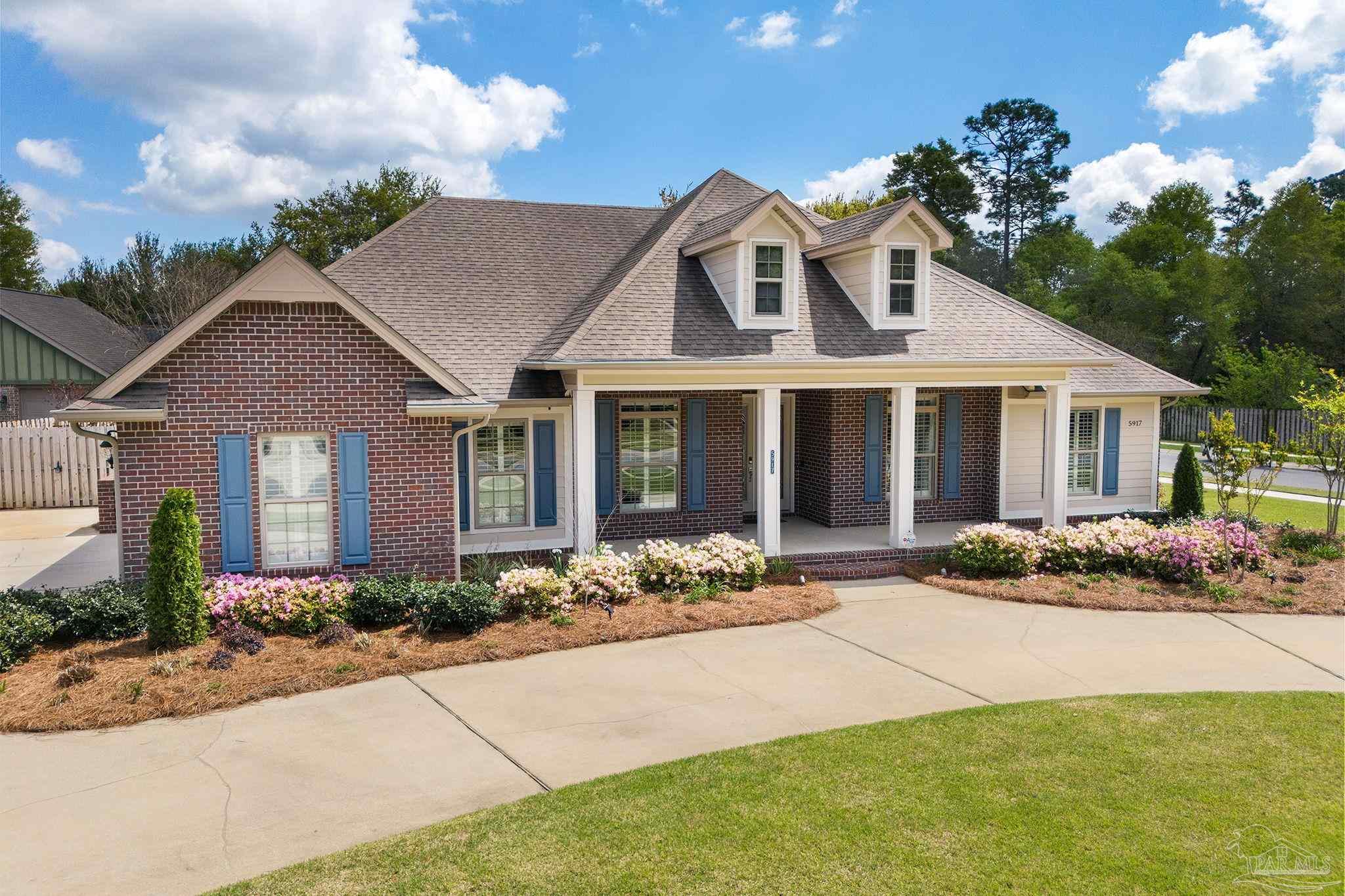 5917 Dahoon Dr