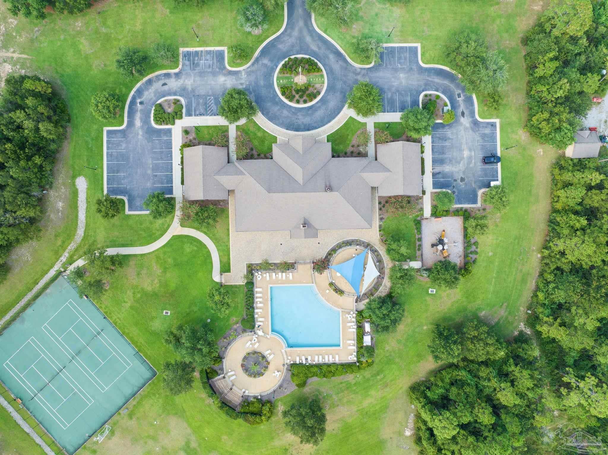 5849 Dahoon Dr